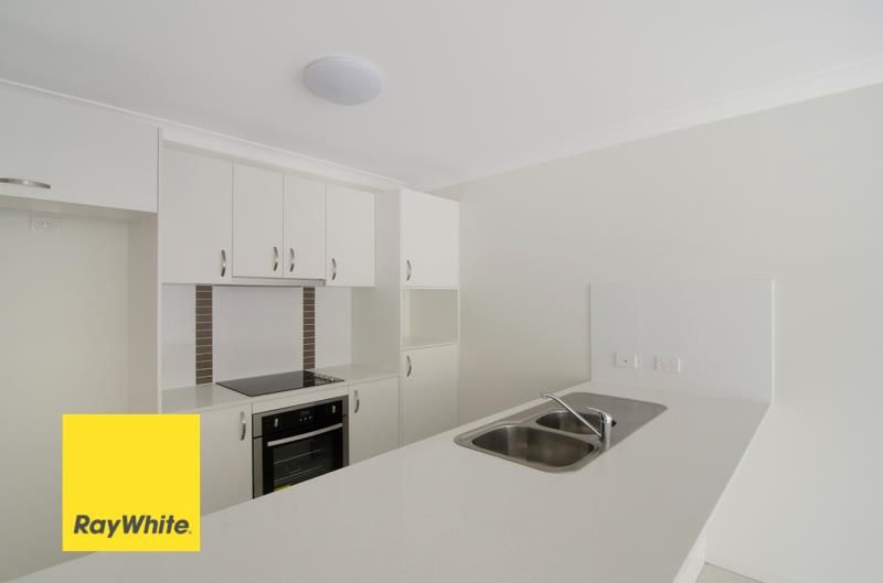 2/24 Giacco Street, Coomera, QLD 4209