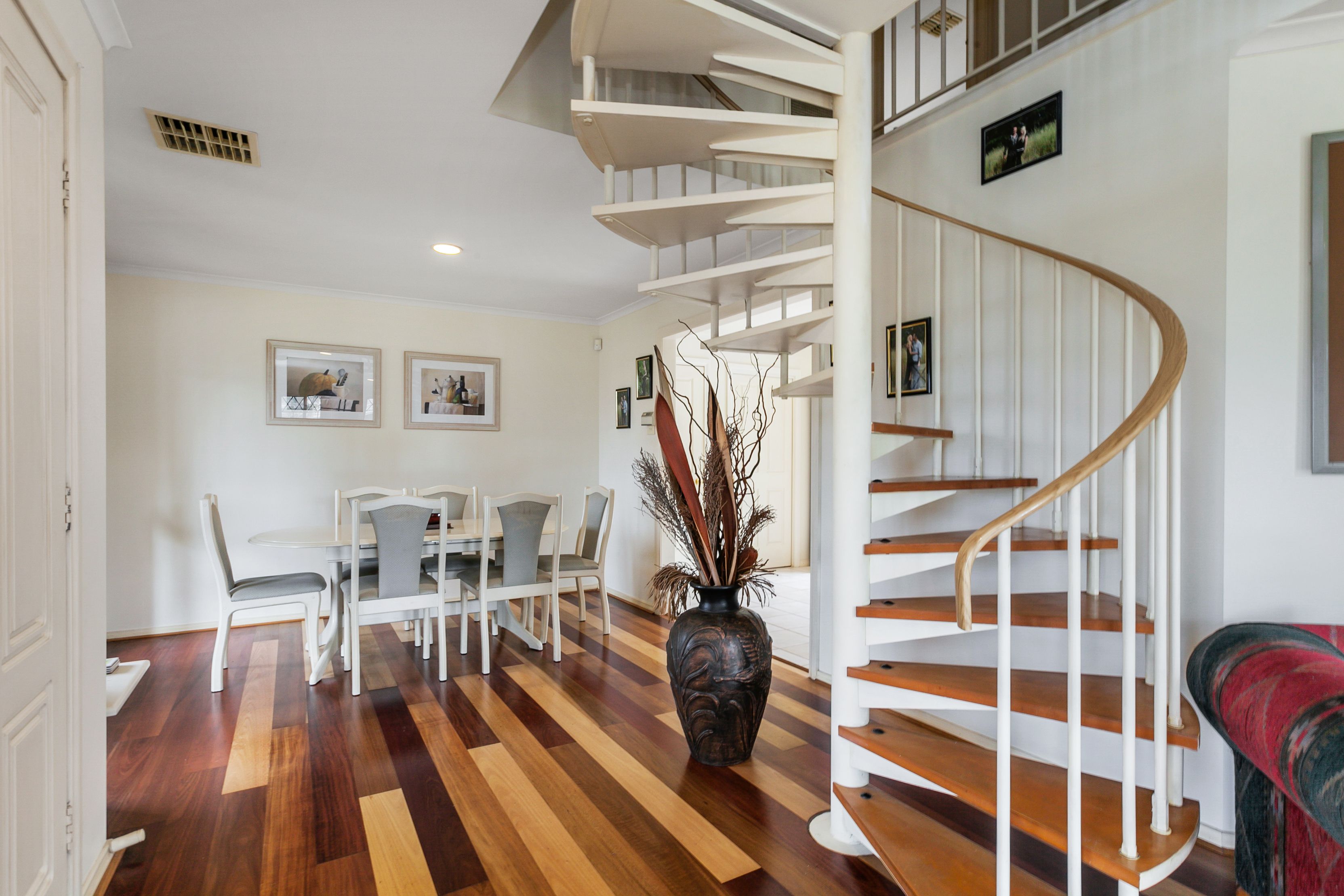 13 Gardenview Close, Mill Park, VIC 3082