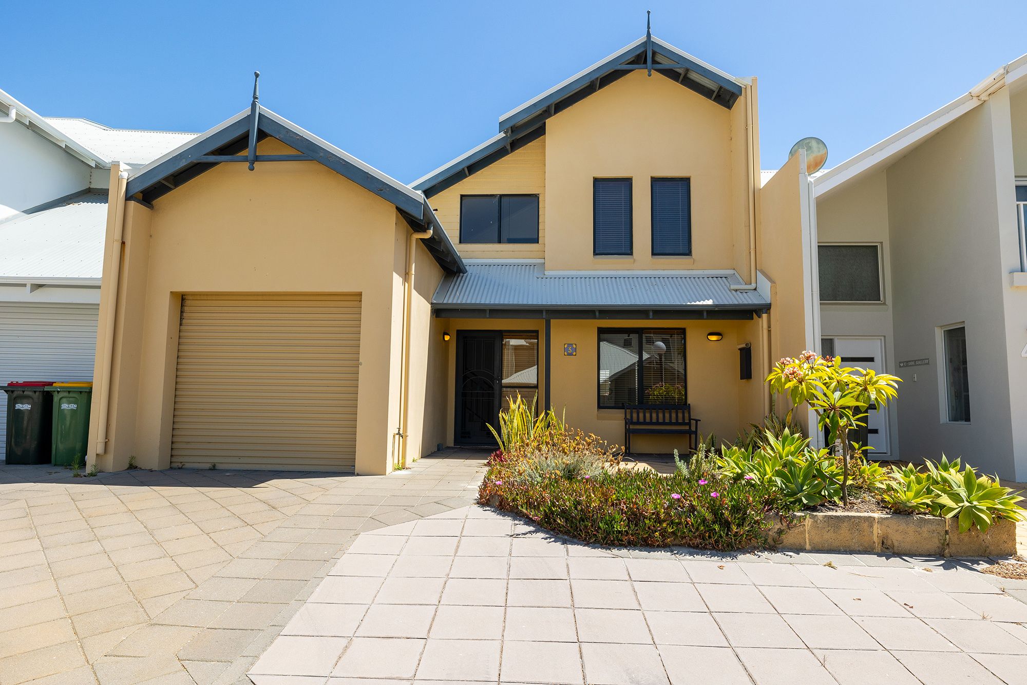 3/2 ROBERTSON Road, Ledge Point, WA 6043