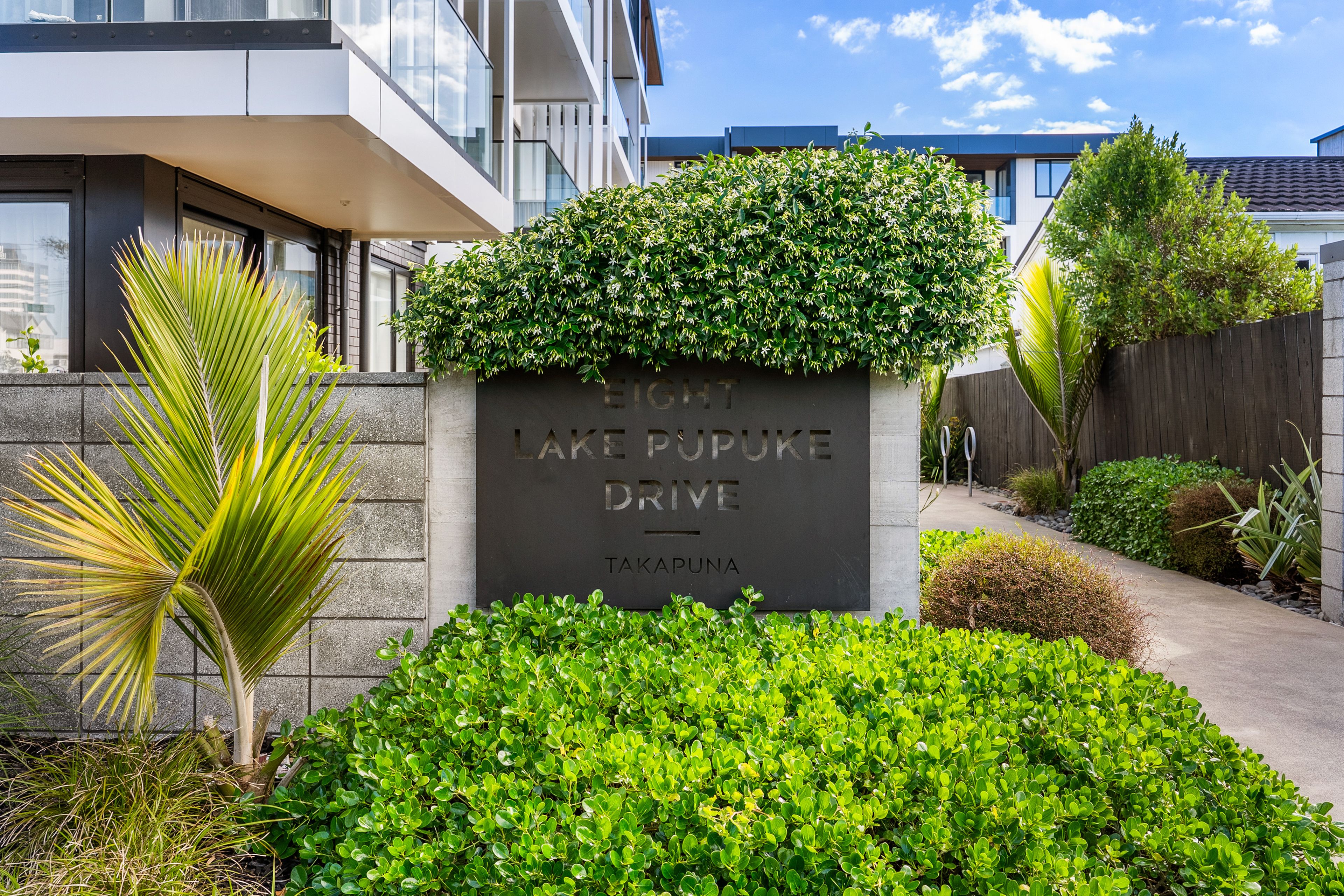 207/8A Lake Pupuke Drive, Takapuna, North Shore City