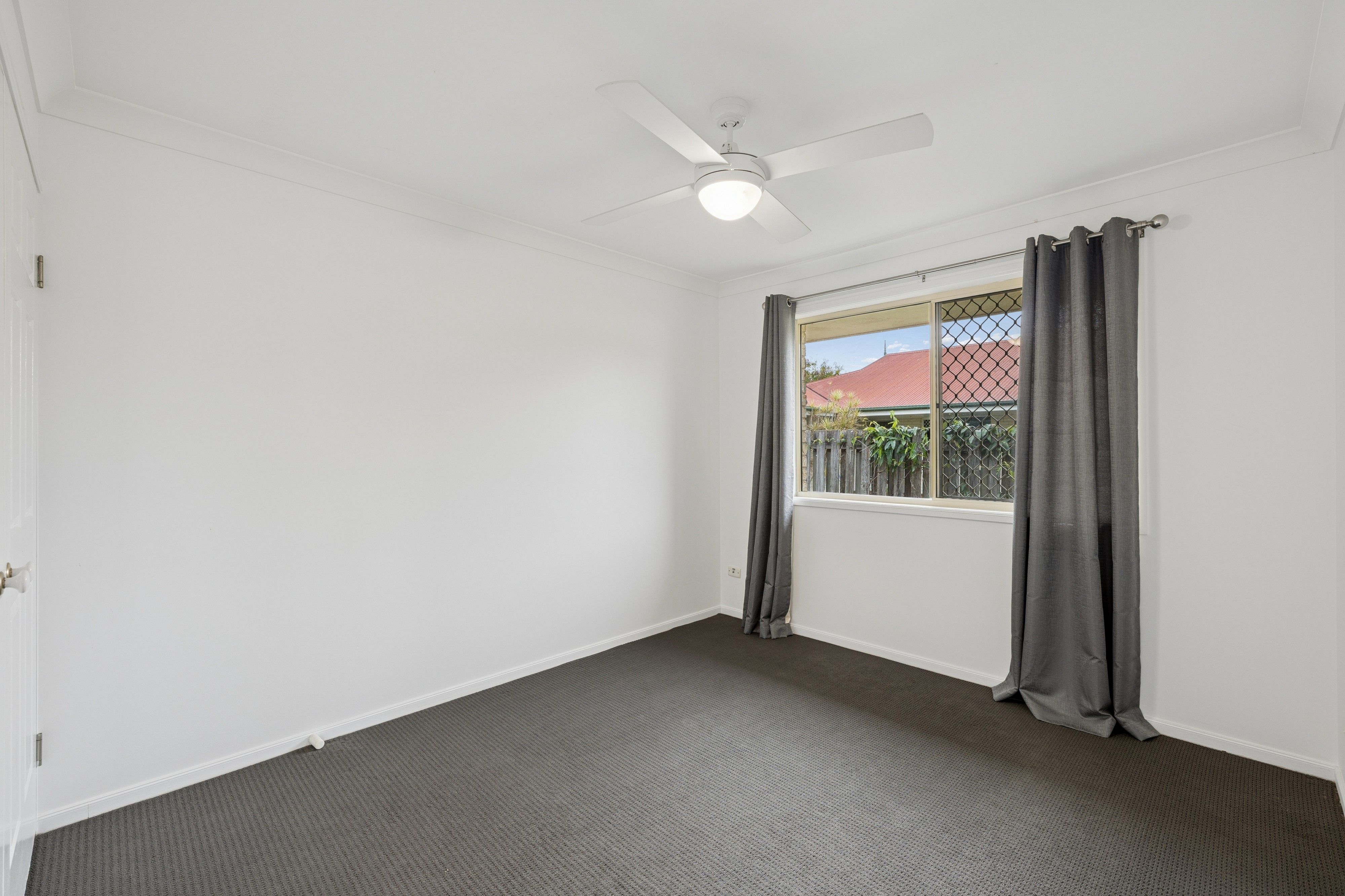 18 Tralee Street — photo 14 of 23