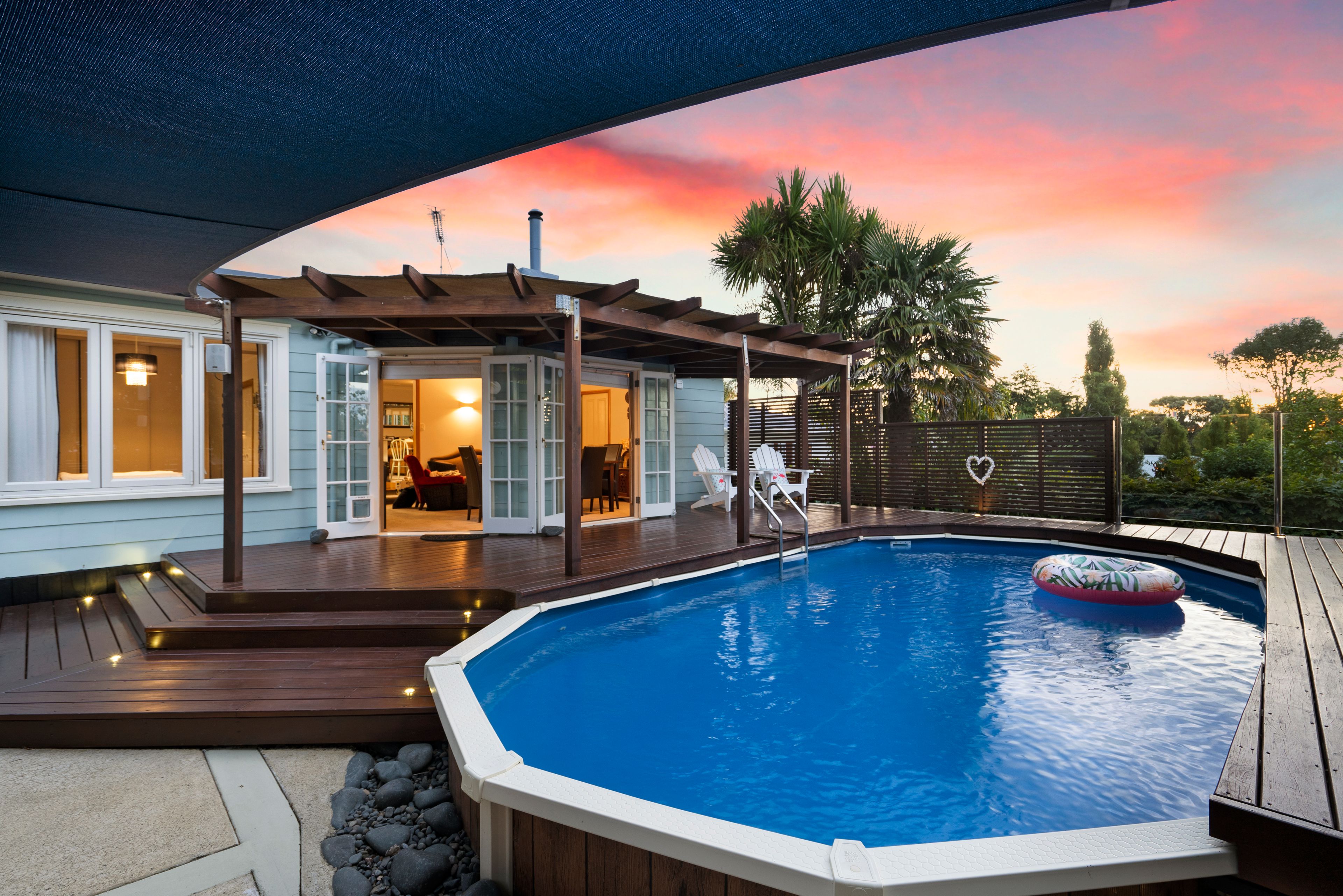 17 Aeroview Drive, Beach Haven, North Shore City
