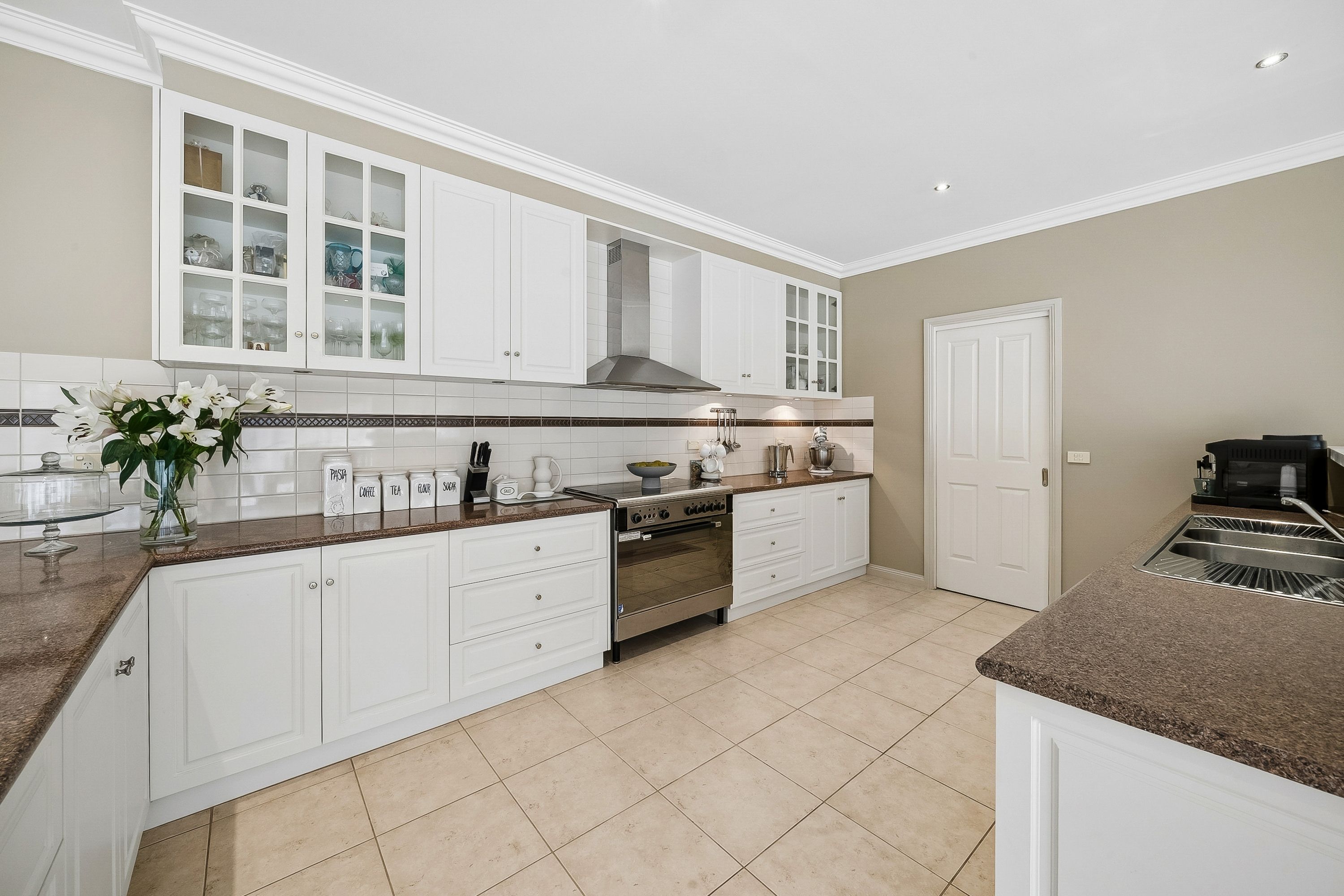 530 Murton Road — photo 5 of 28