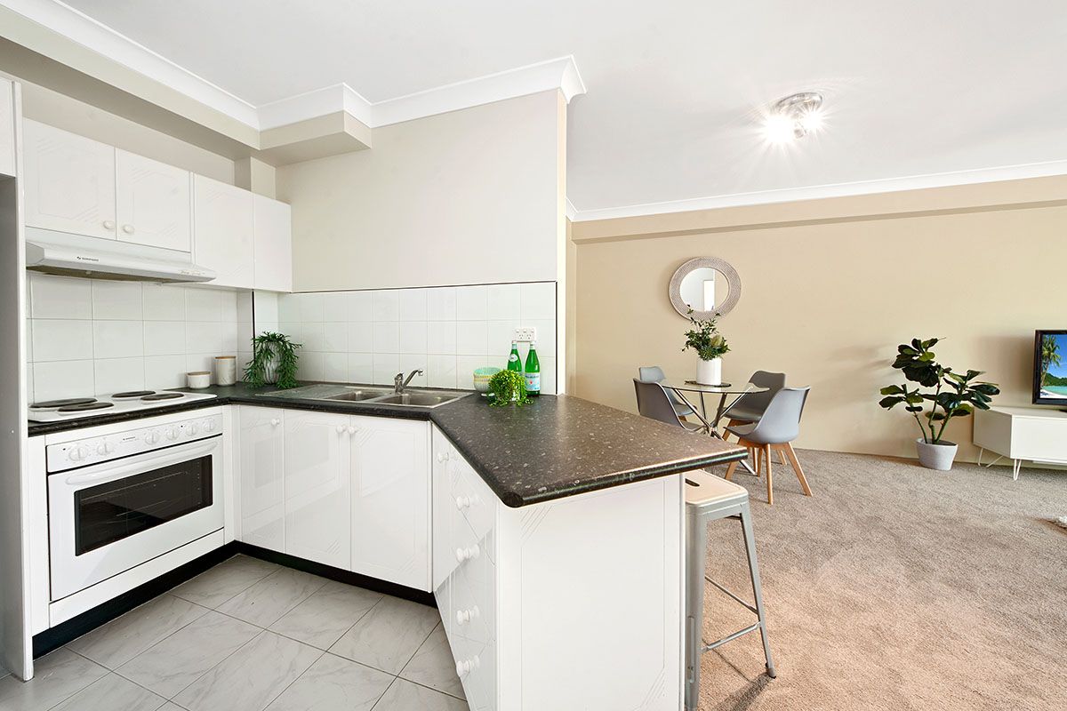 10/50-54 The Grand Parade, Sutherland, NSW 2232