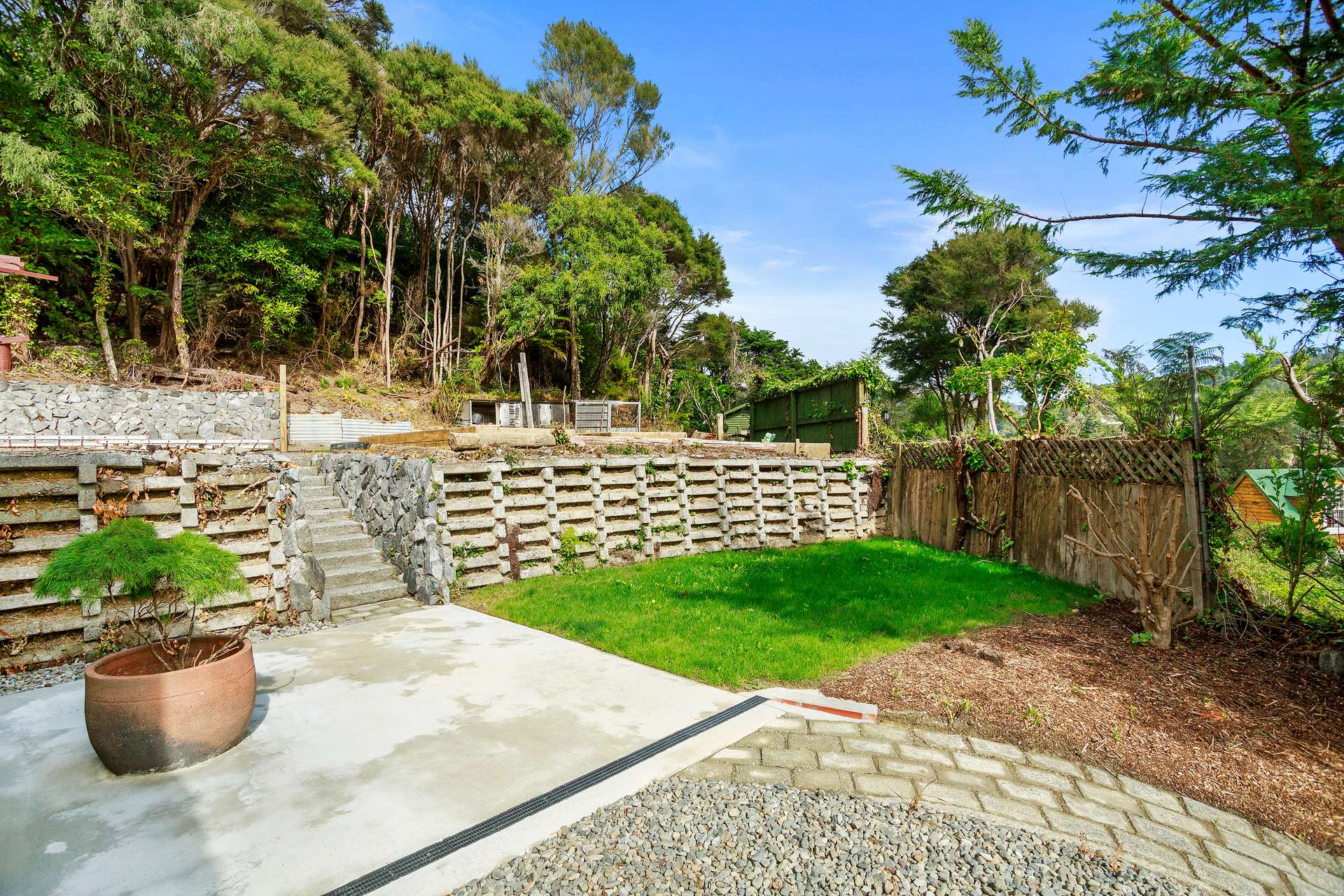 23F Kennedy Grove photo 18
