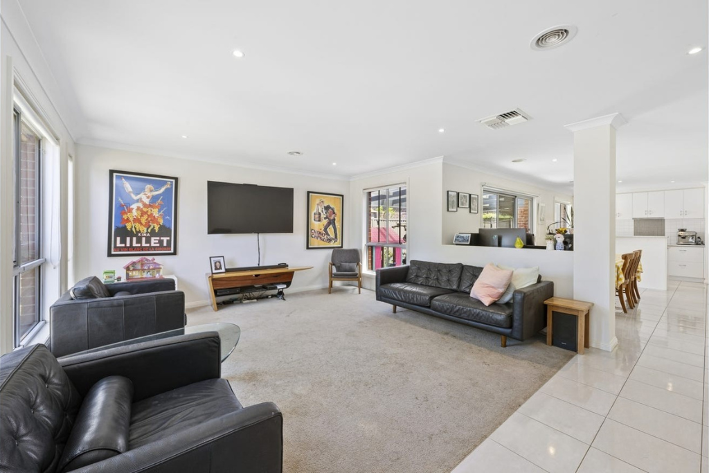 3 Deakes Court, Sebastopol, VIC 3356