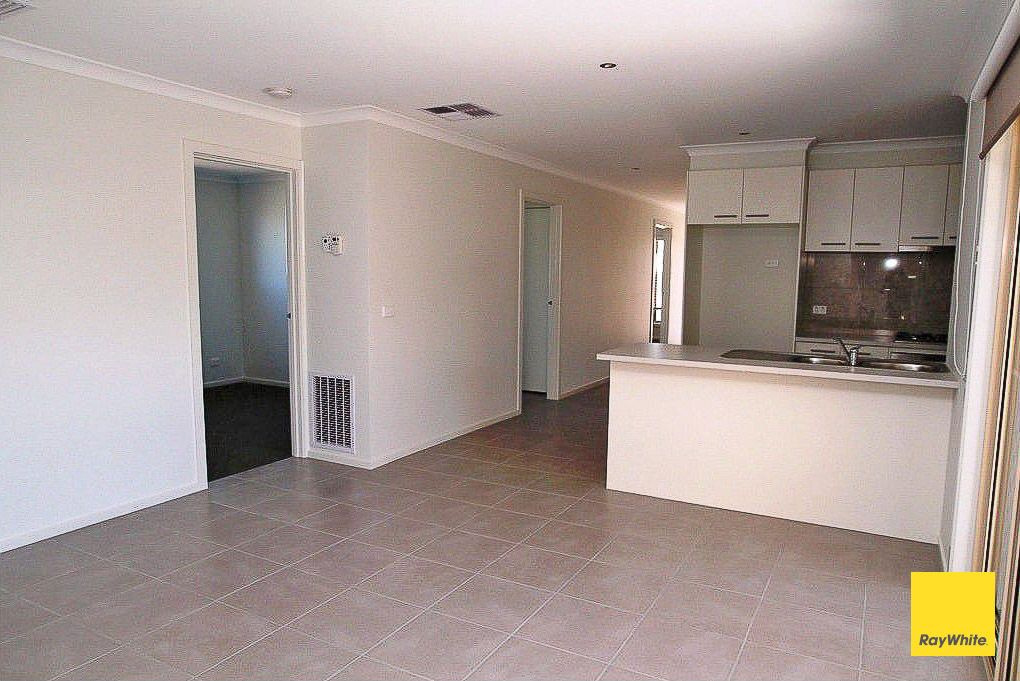 4 Trinity Way — photo 2 of 7