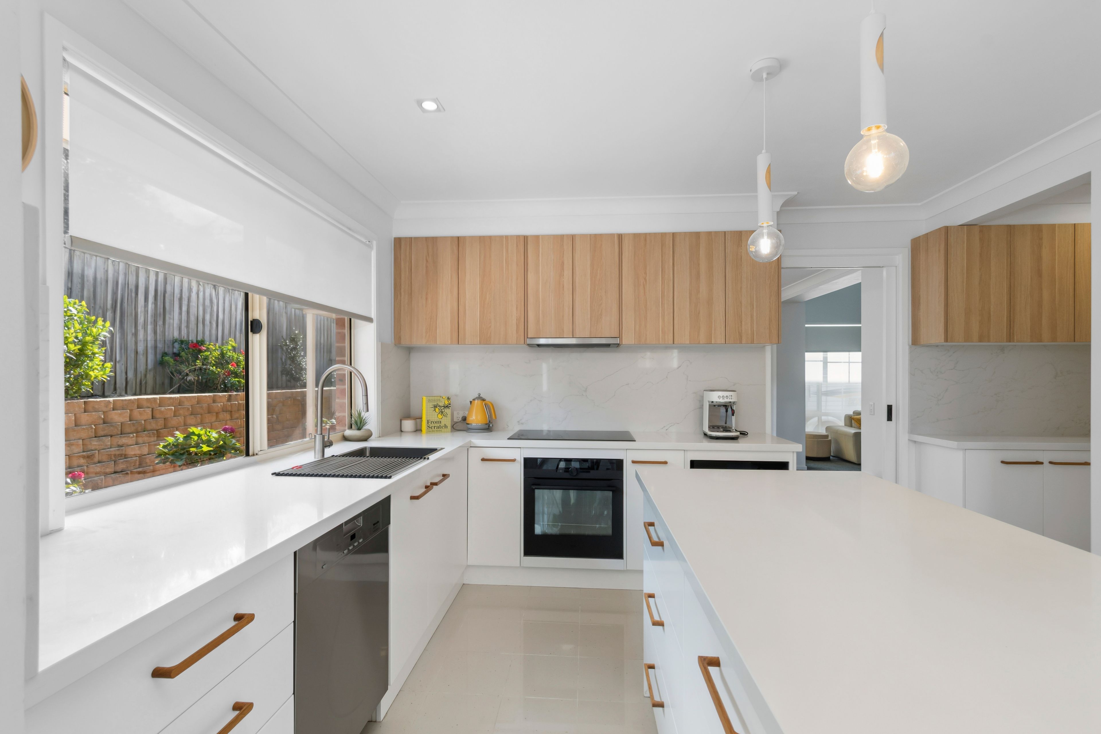 12 Robins Creek Drive — photo 3 of 24
