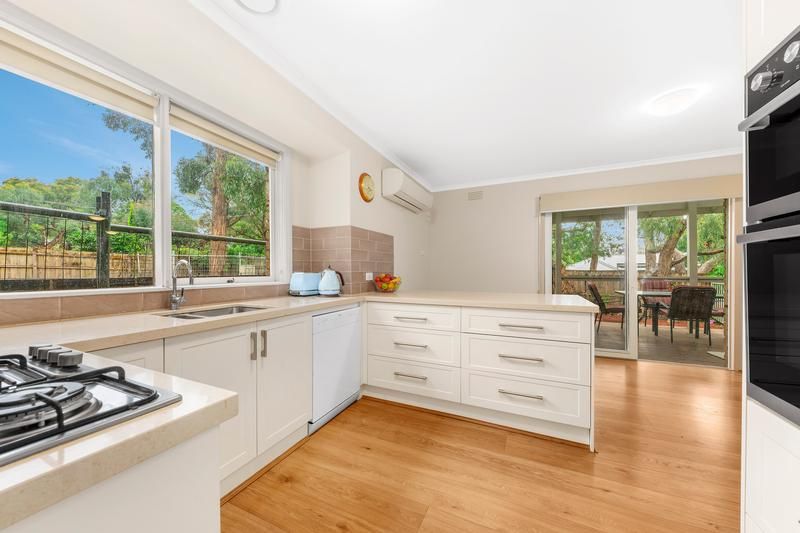 24 Central Avenue, Bayswater North, VIC 3153