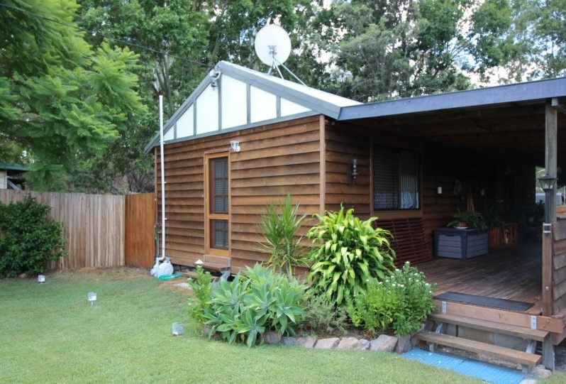 9 Donelly Street, Mount Perry QLD 4671