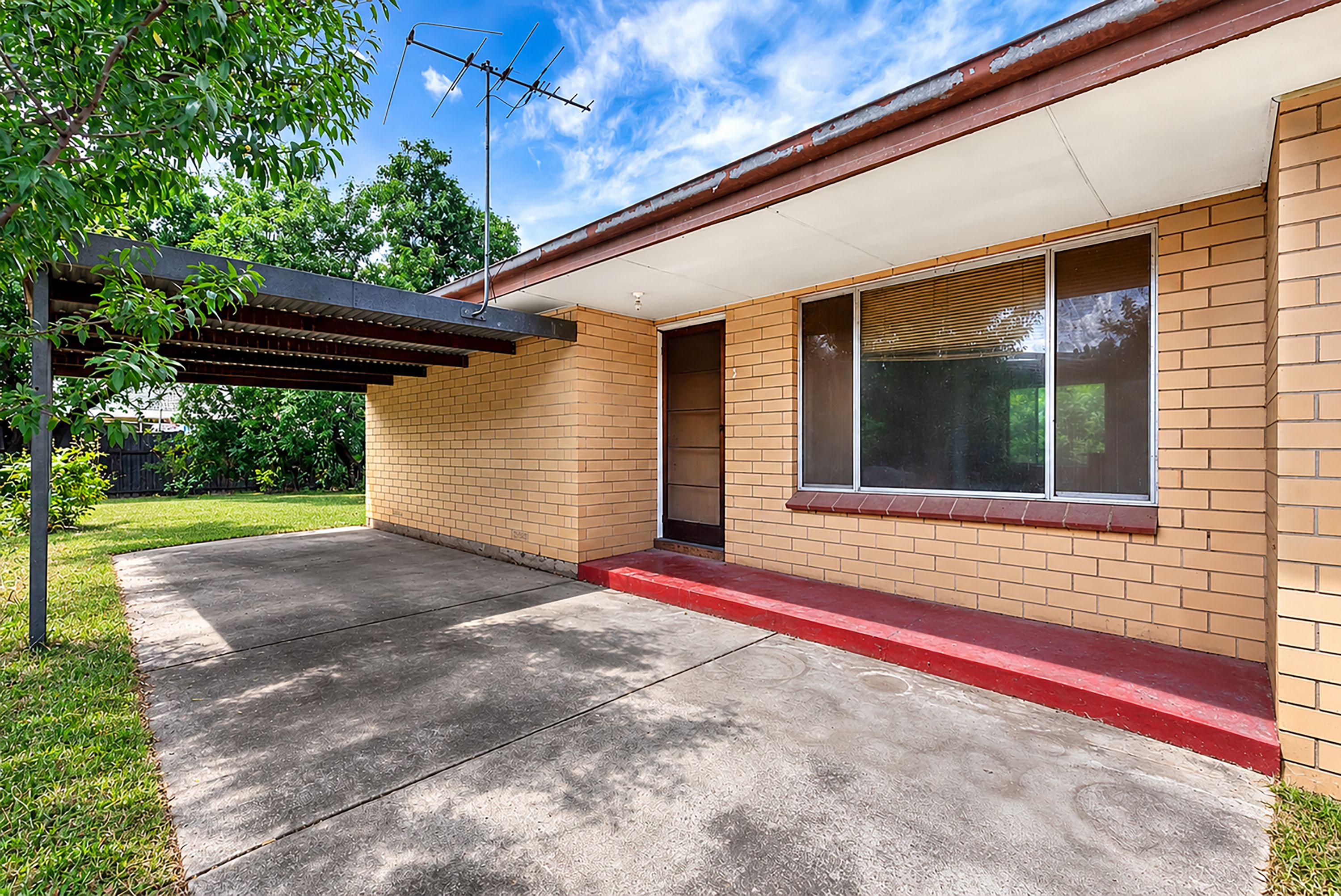 2/28 Brooklyn Avenue — photo from Ray White Mawson Lakes