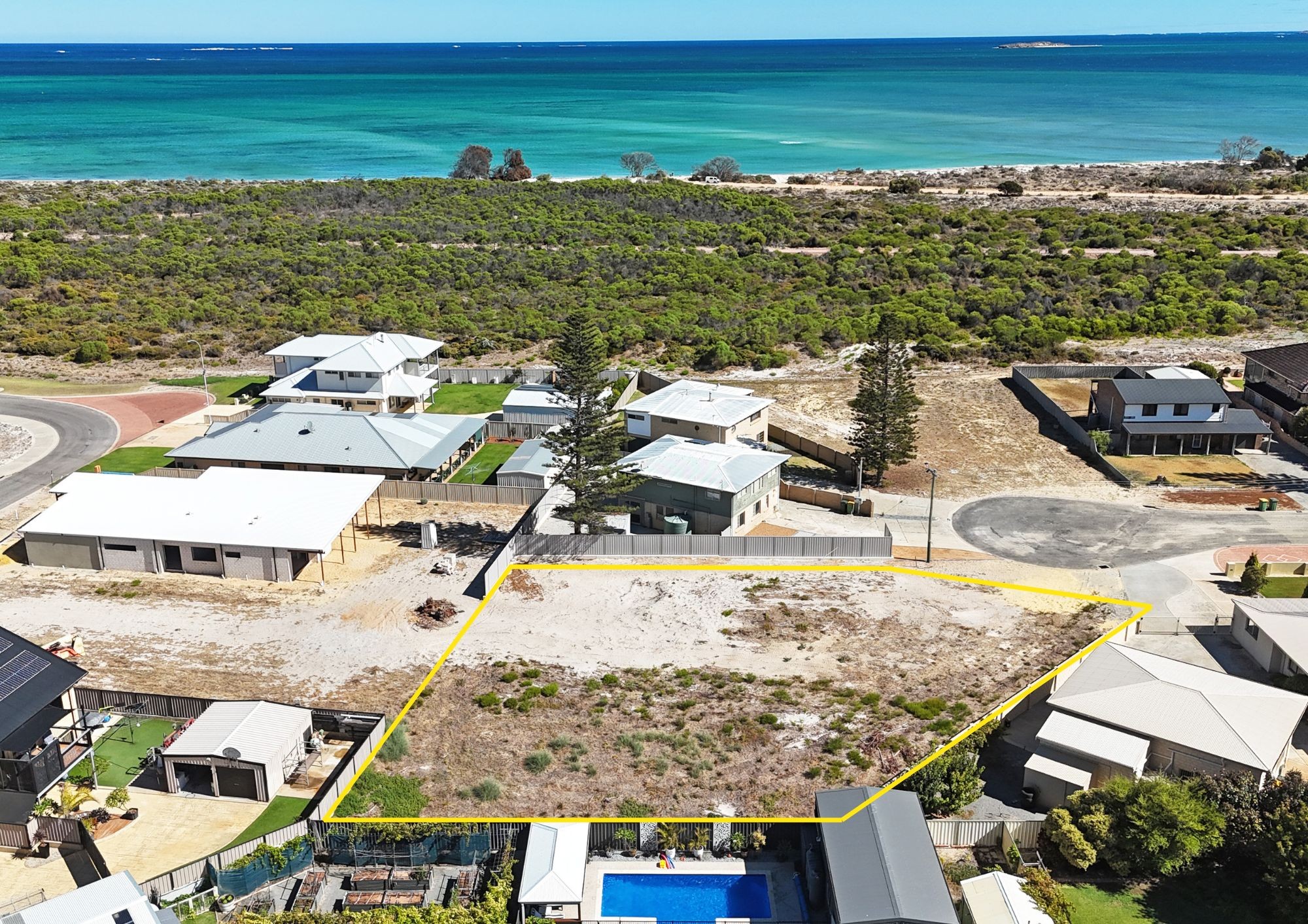 25 Coubrough Place, Jurien Bay, WA 6516