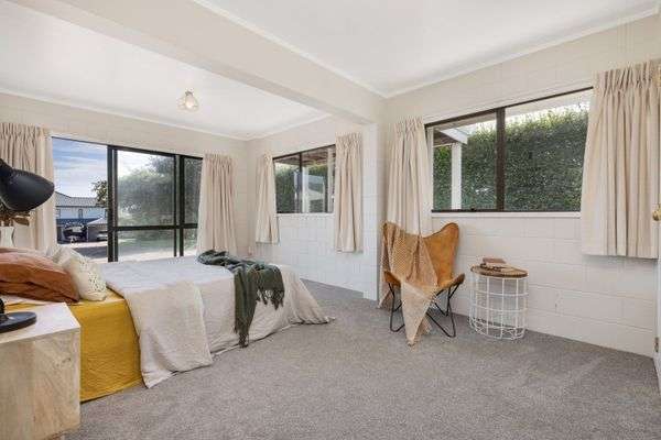 10 Lindoch Avenue photo 7