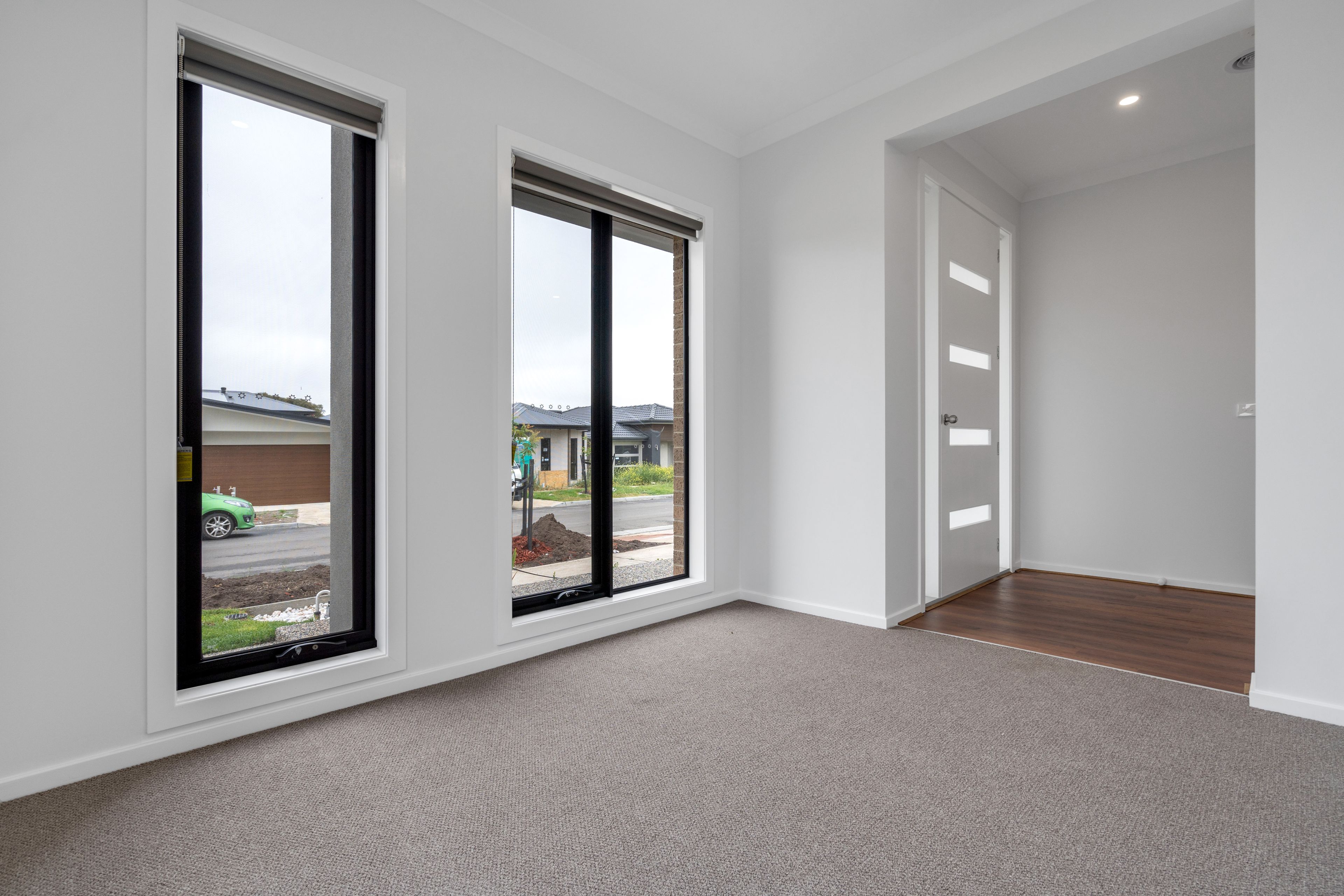 15 Molesworth Crescent, Donnybrook, VIC 3064