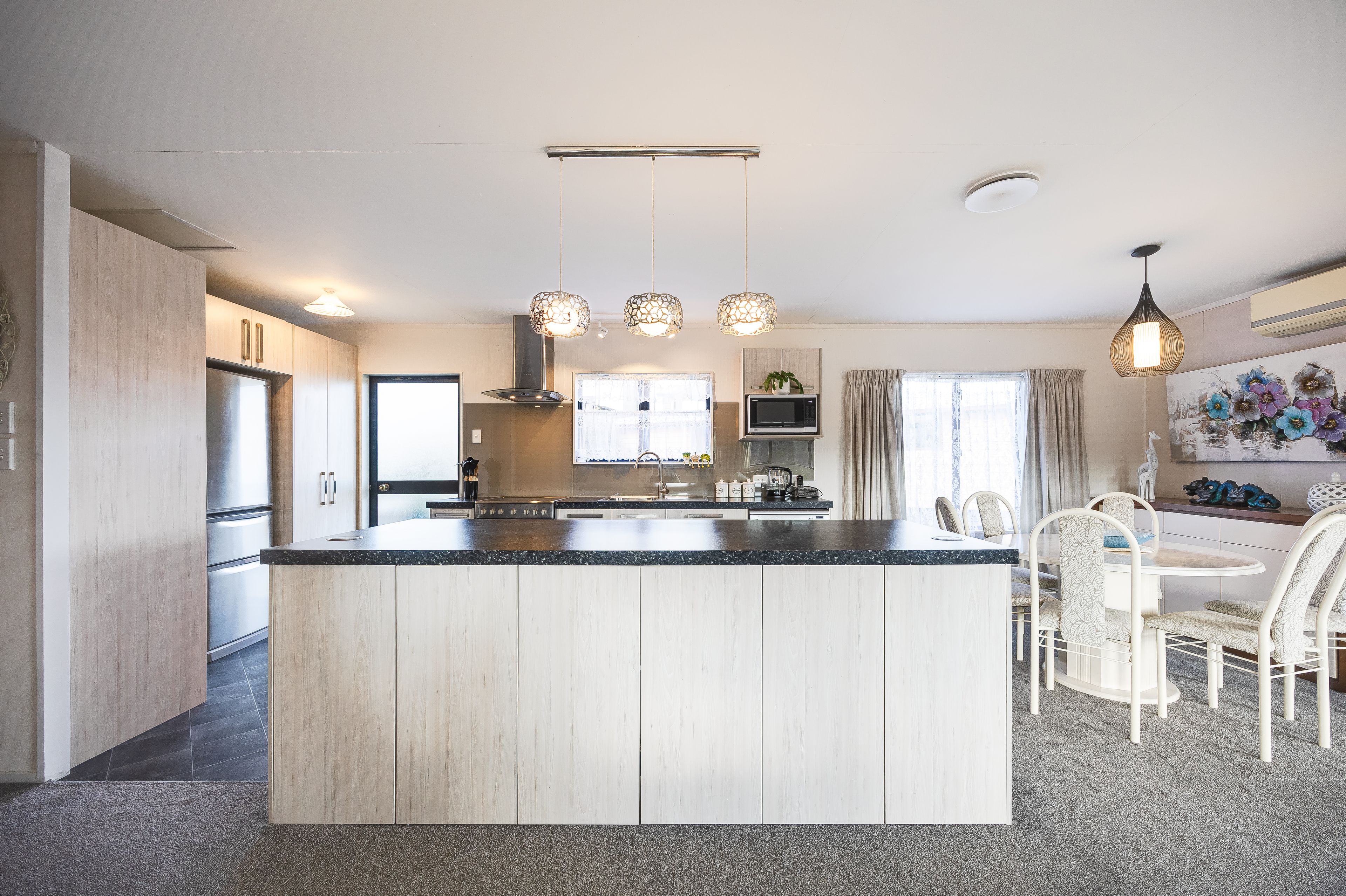 28 Hale Crescent, Bayview, North Shore City