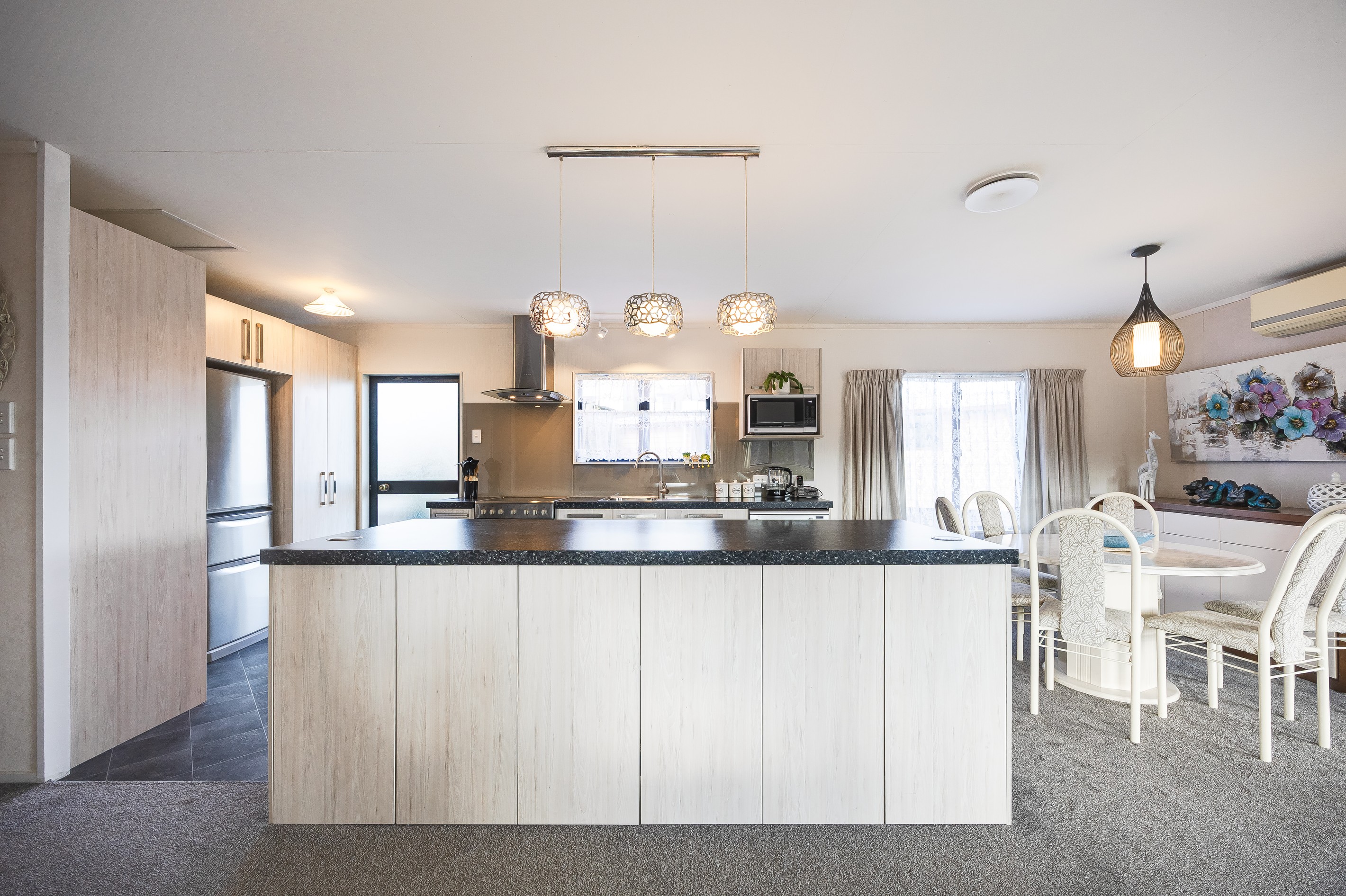 28 Hale Crescent, Bayview, North Shore City