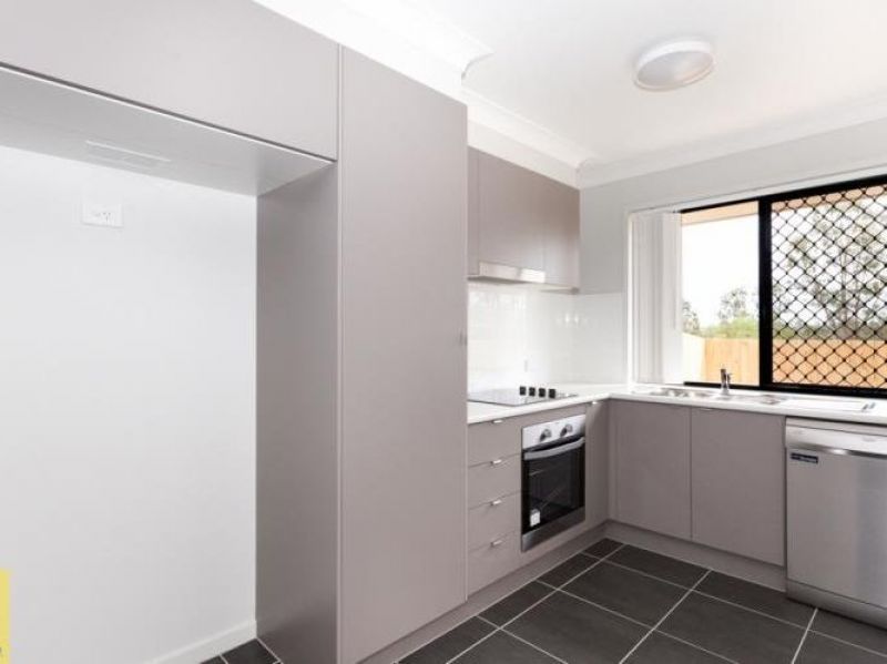 2/13 Ludwig Street, Leichhardt, QLD 4305
