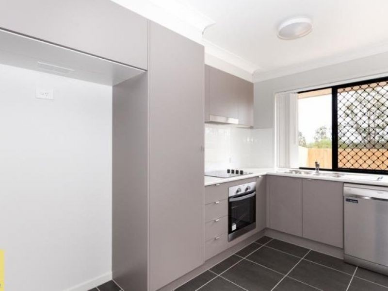 2/13 Ludwig Street, Leichhardt, QLD 4305