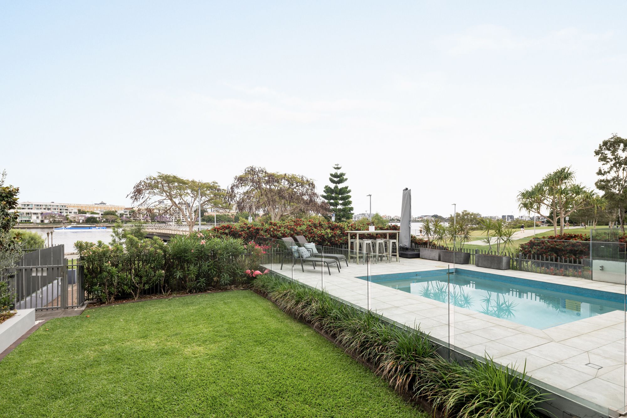 17 Waterline Crescent, Bulimba, QLD 4171