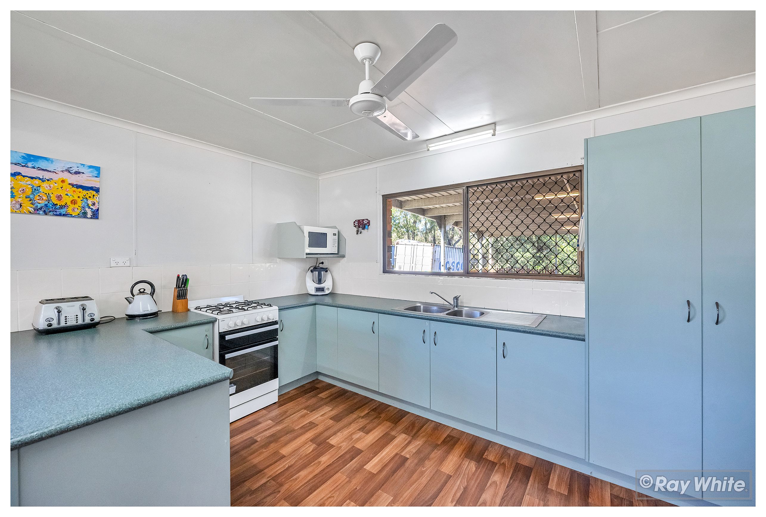 16 Barmoya Road, The Caves, QLD 4702