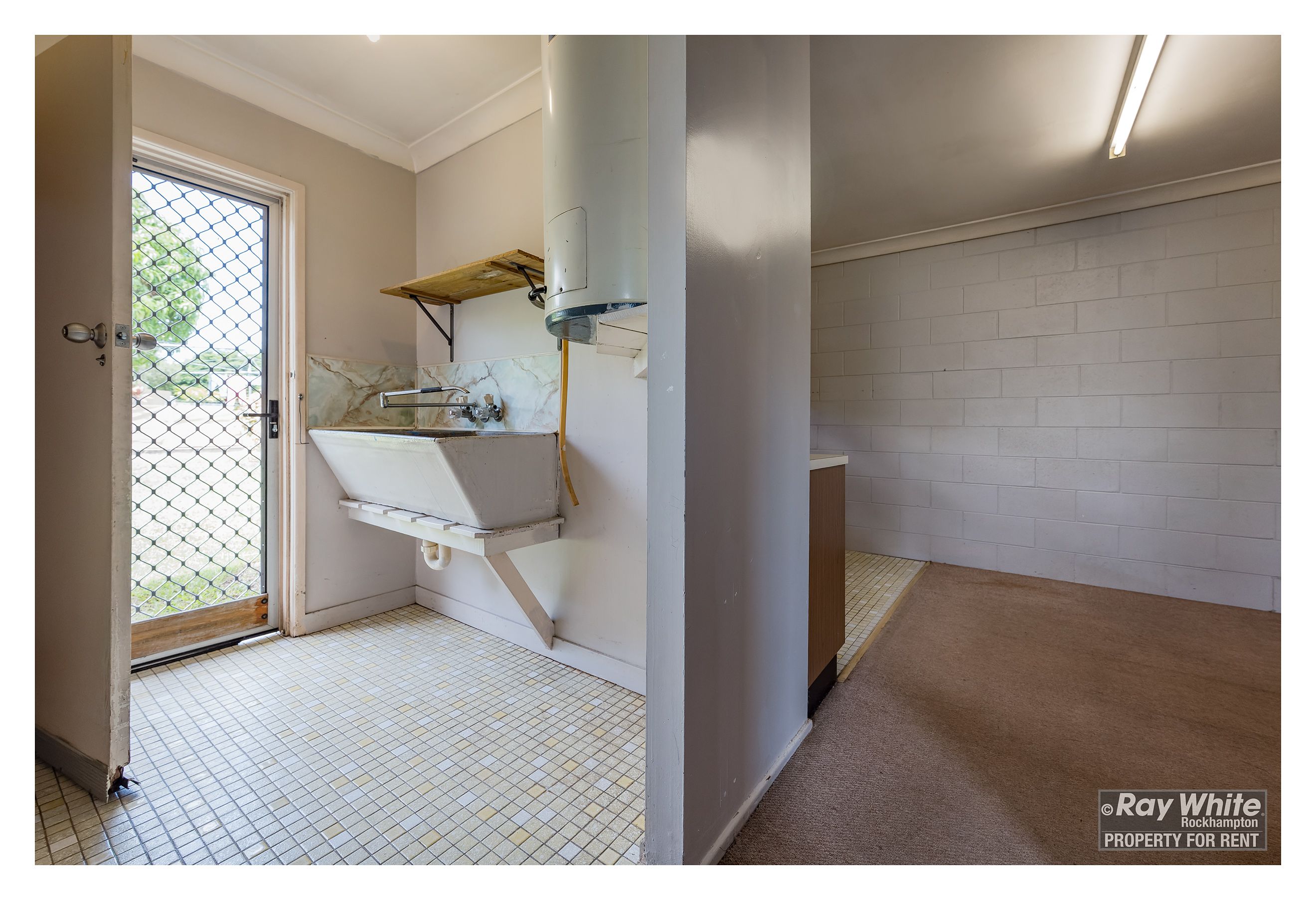 1/148 Maloney Street — photo 3 of 12