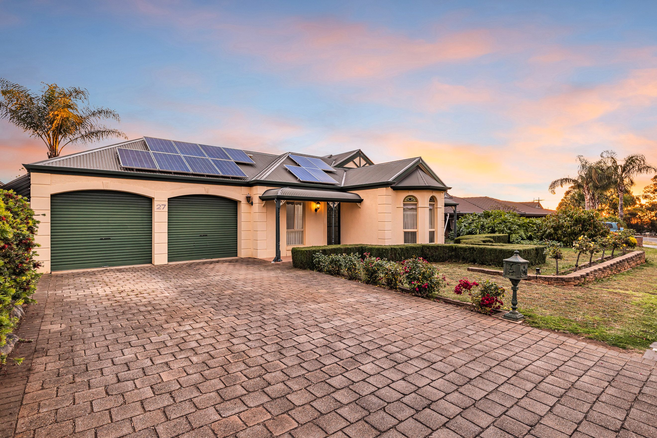 27 Taunton Crescent, Craigmore, SA 5114