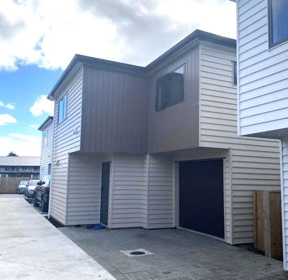 2/25 Tawa Crescent photo 1