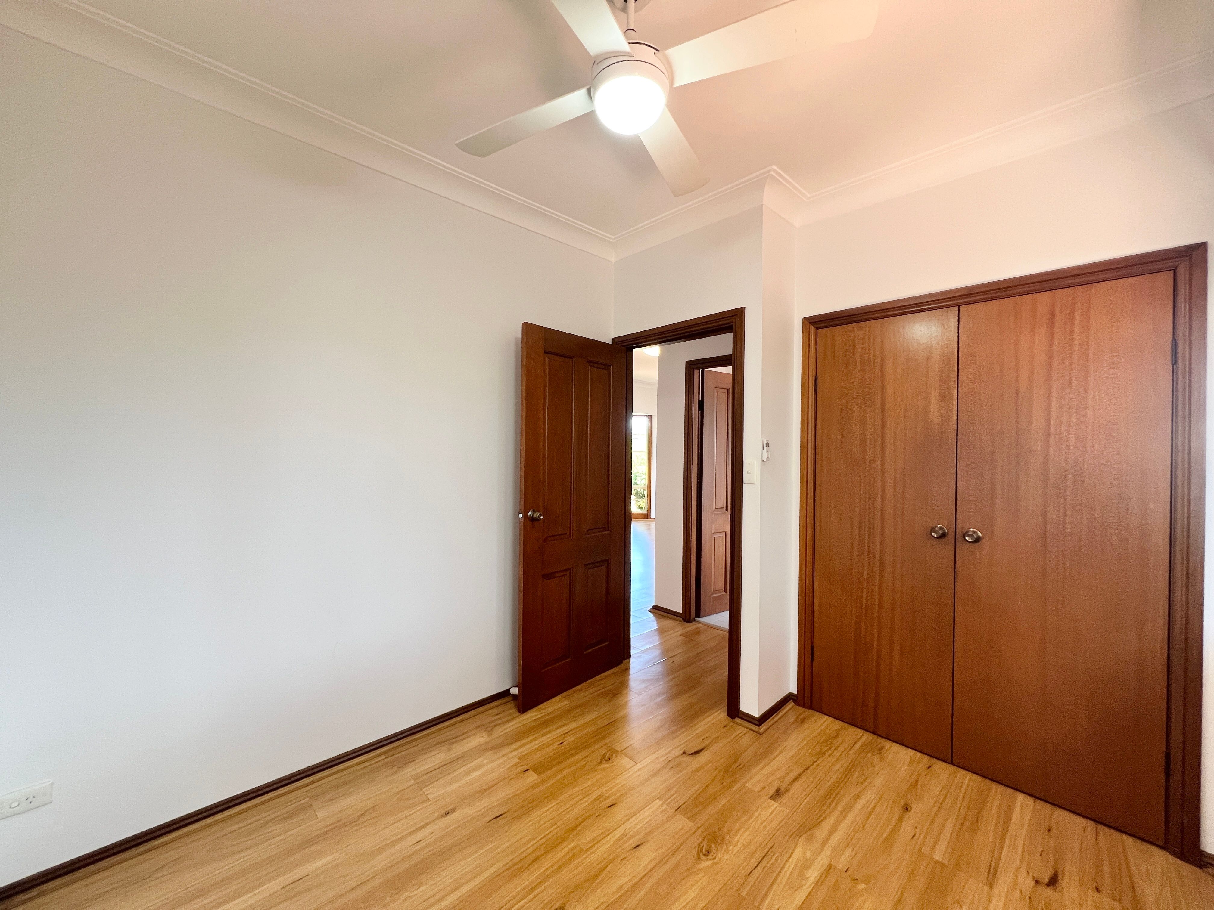 1/81A Cambridge Street — photo 5 of 10