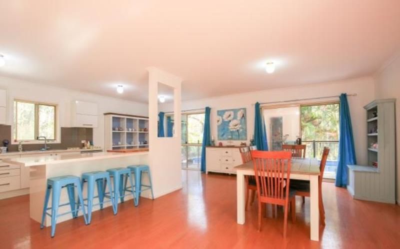 2 Amamoor Court, Cashmere, QLD 4500