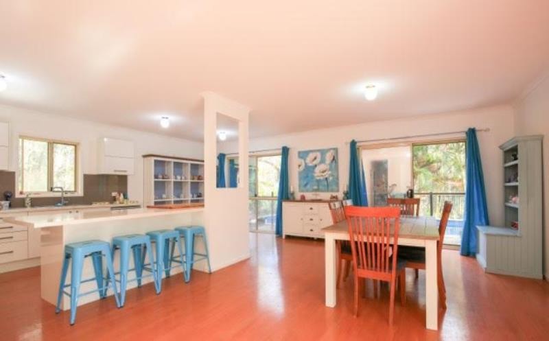 2 Amamoor Court, Cashmere, QLD 4500
