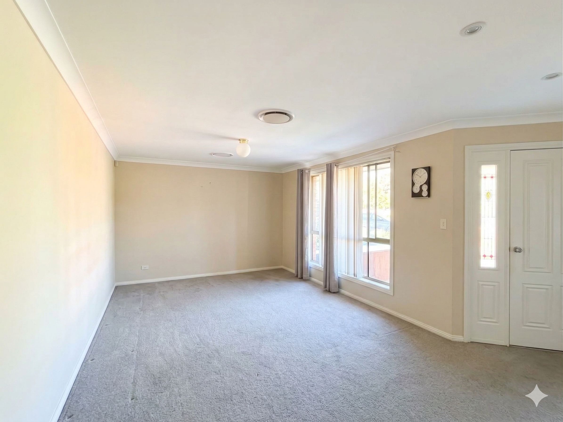 1 Yenna Place, Glenmore Park, NSW