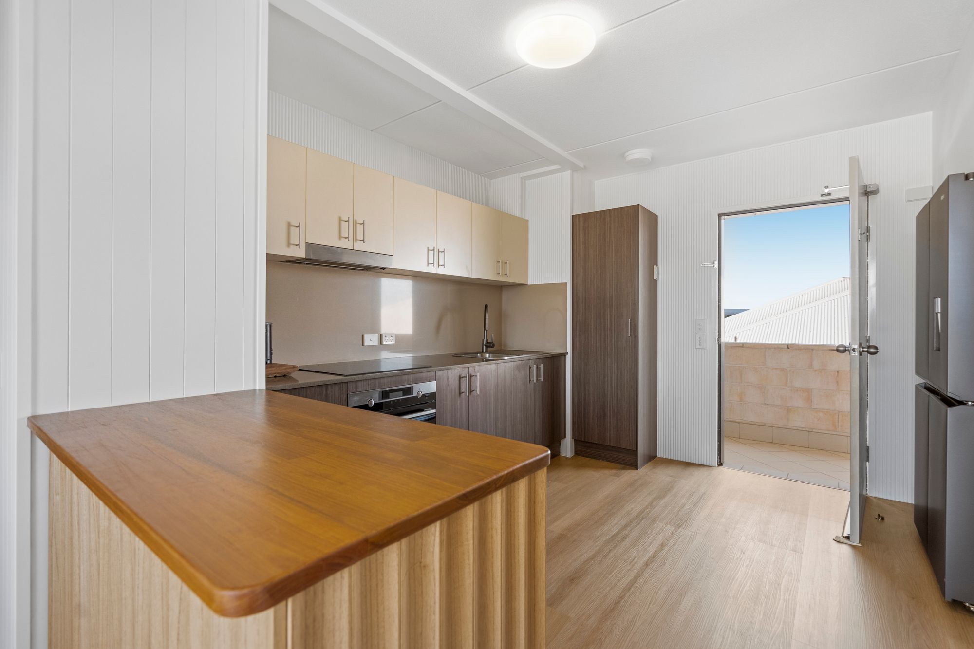 407B/96 High Street, Southport, QLD 4215