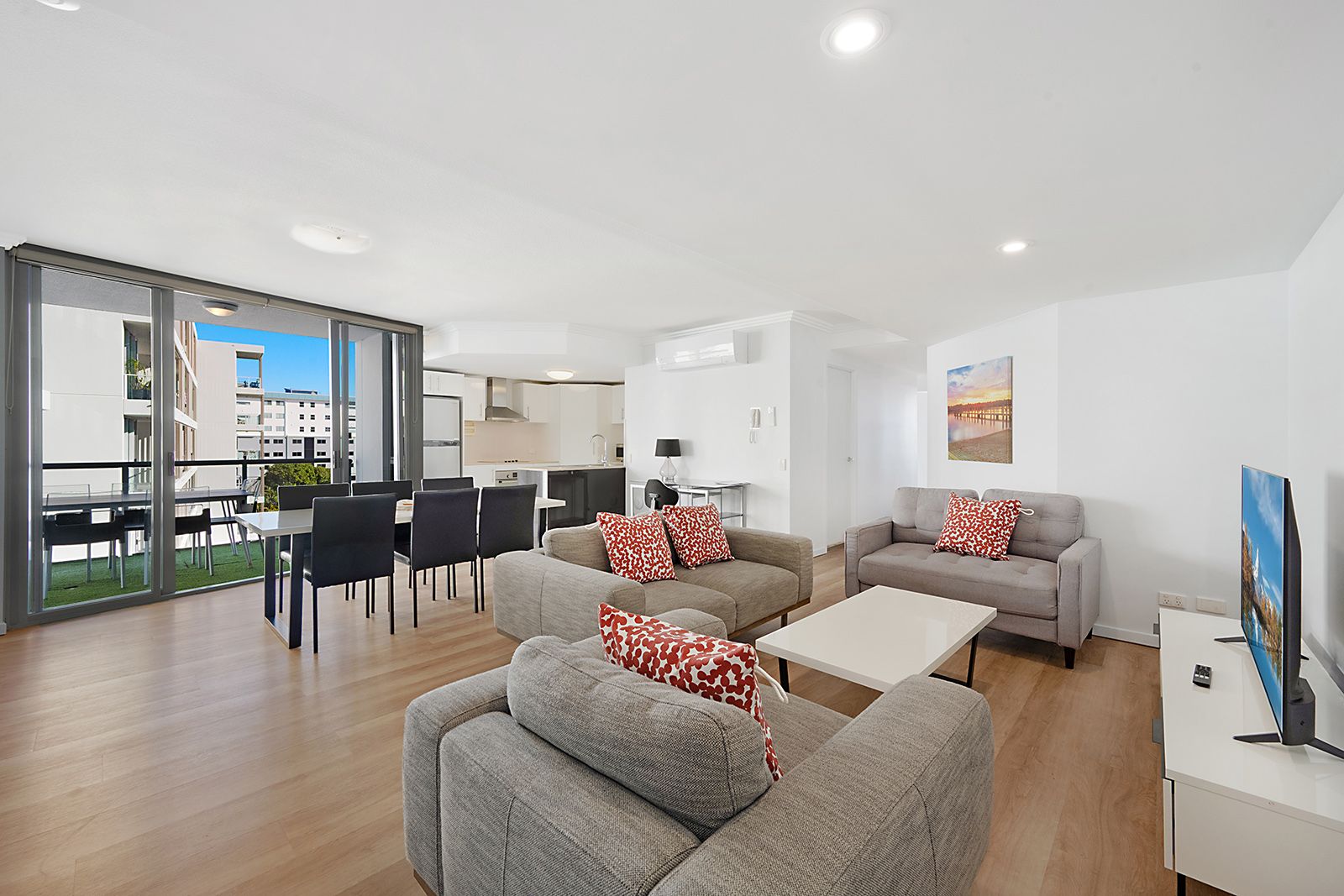 704/89 Landsborough Avenue, Scarborough, QLD 4020