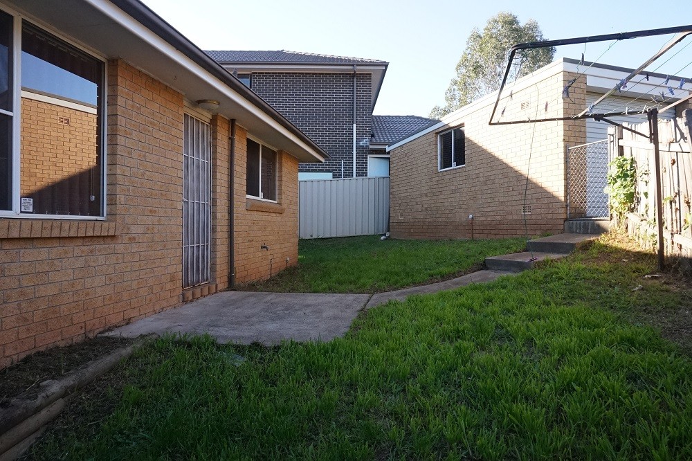 1/17 Clydesdale Drive, Blairmount, NSW 2559
