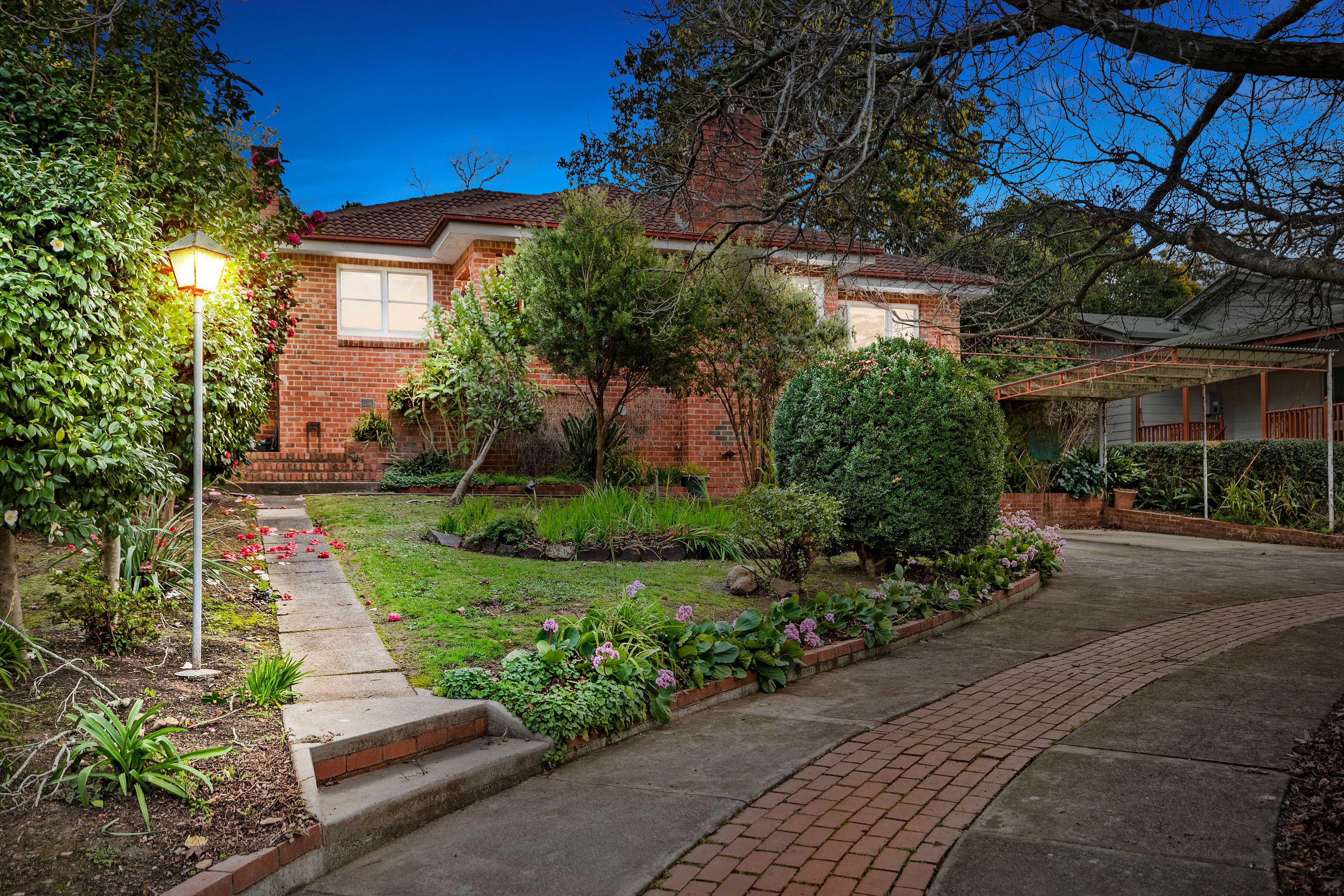 11 Bambury Place, Ferntree Gully VIC 3156