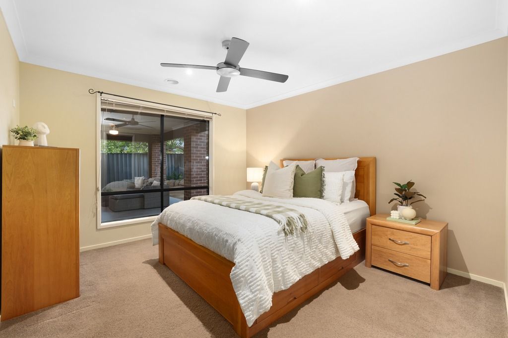 1 Stony Street, MANOR LAKES, VIC 3024