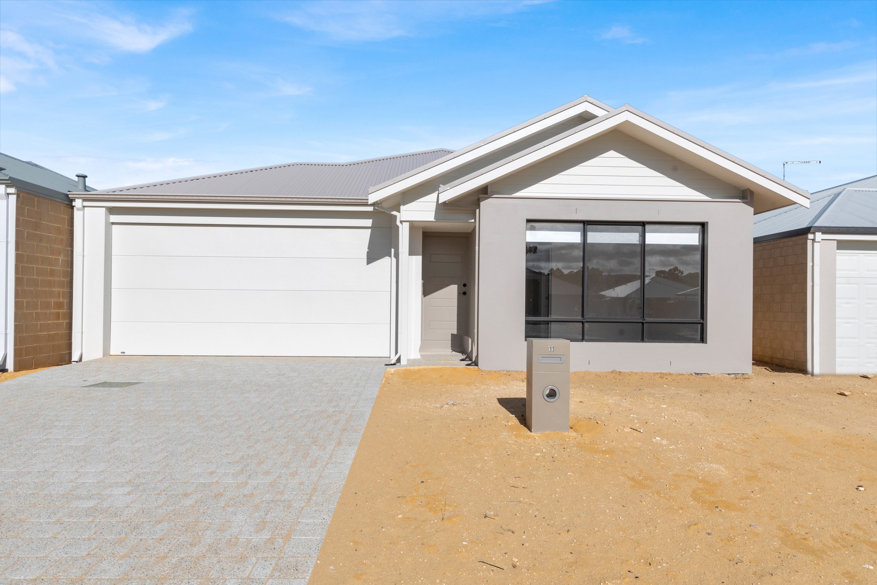 11 Woomera Grange, Byford, WA 6122