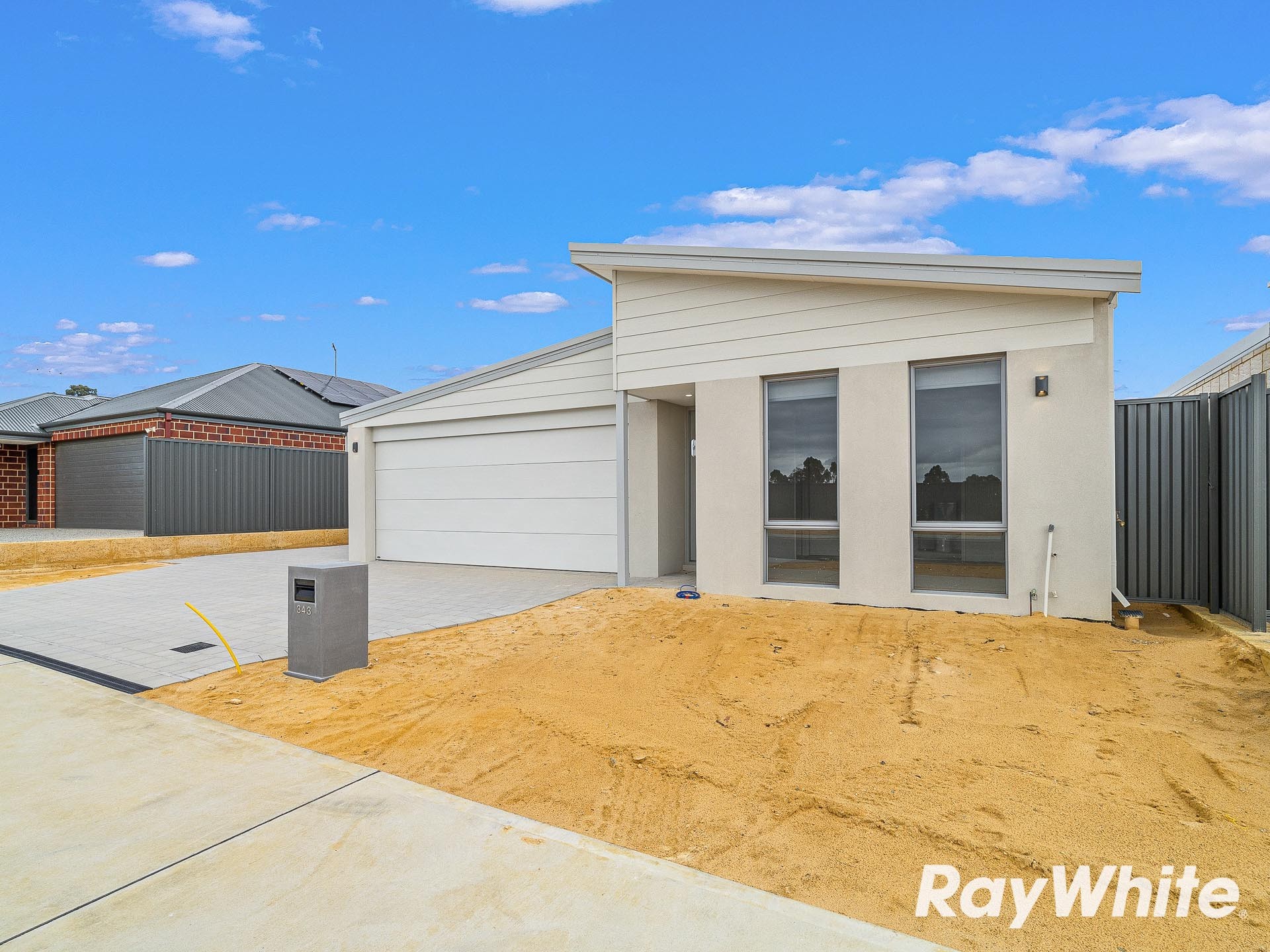 343 Lake Valley Drive, Lakelands, WA 6180