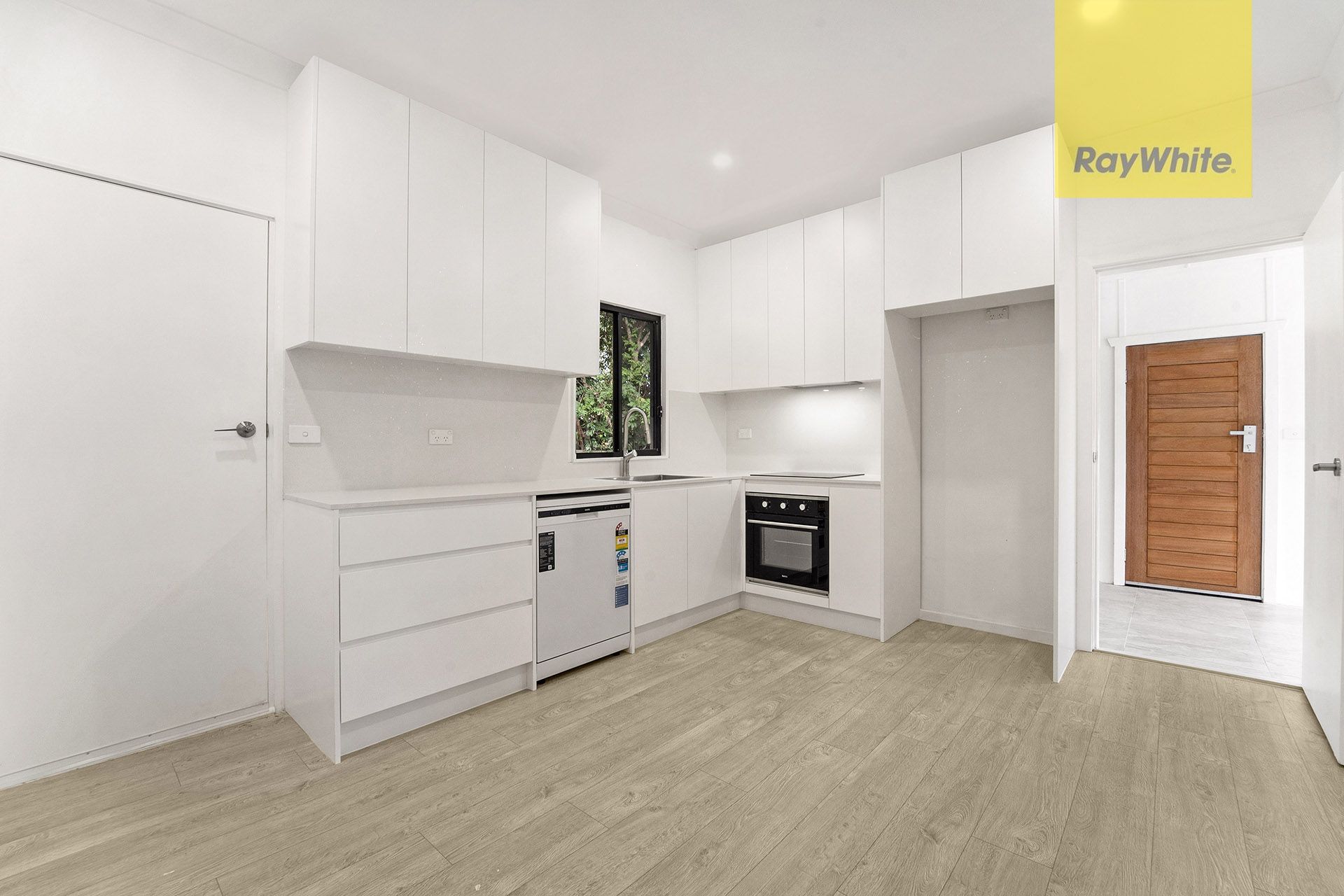 11 Lucas Road — photo 4 of 10
