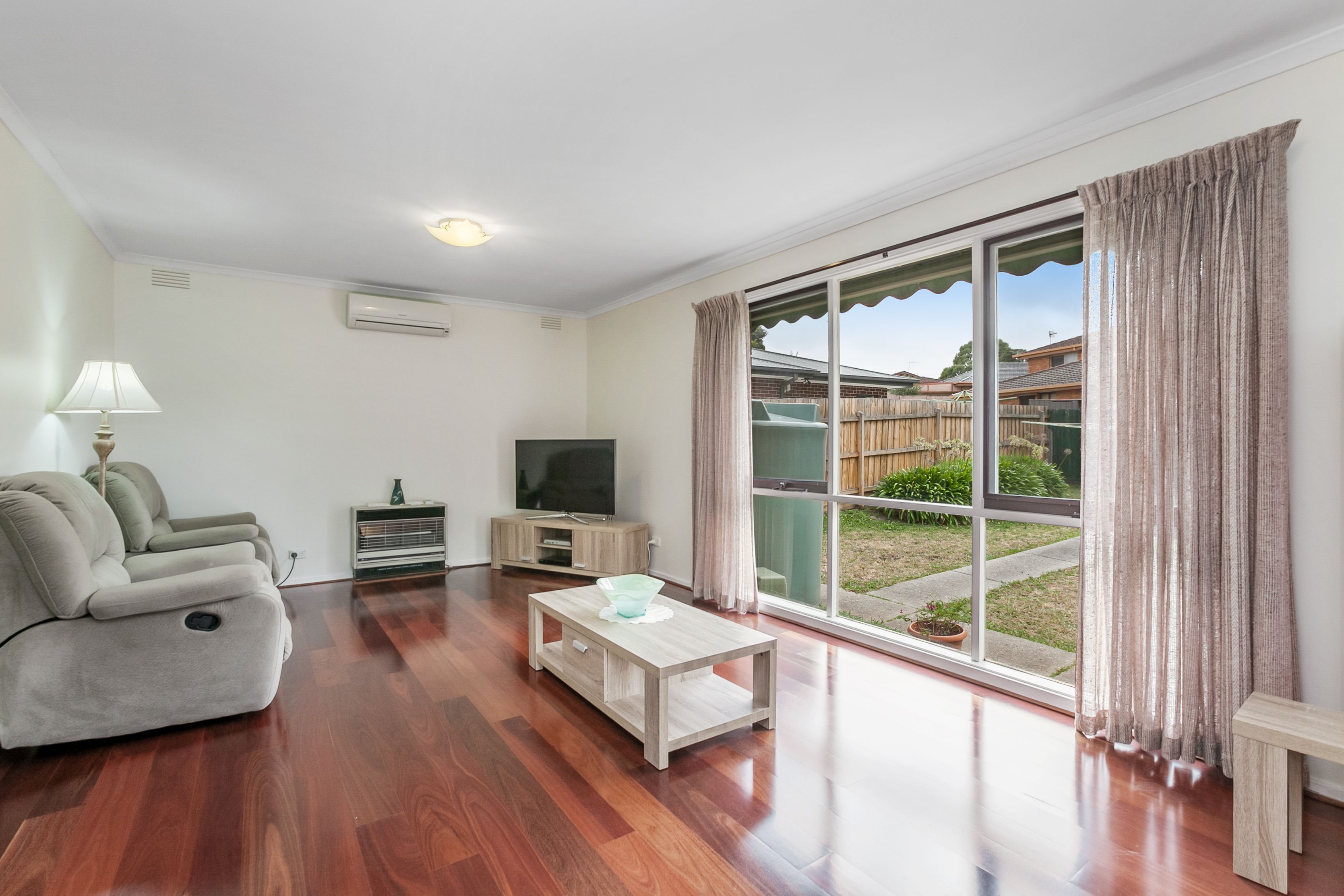 4 Tonelli Crescent, Mill Park, VIC 3082