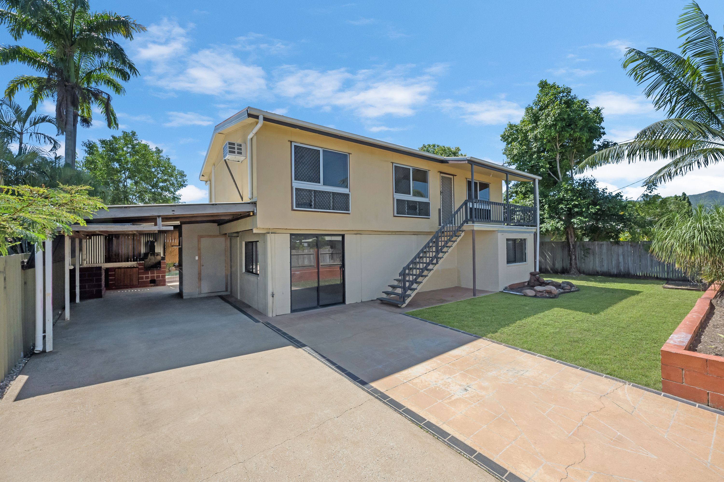 8 Naples Court, Kelso QLD 4815