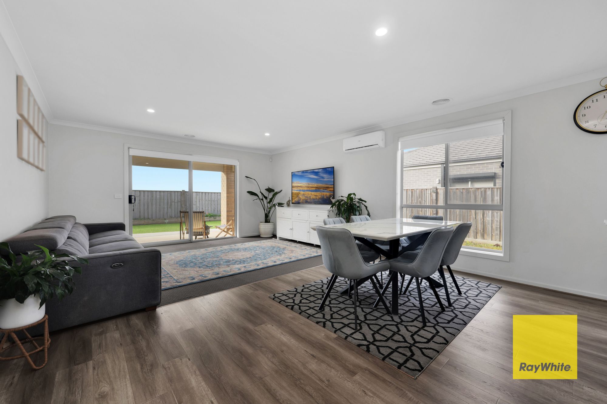 49 Cochrane Avenue — photo 5 of 16