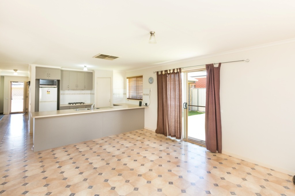 10 Denbeigh Court, Mildura, VIC 3500