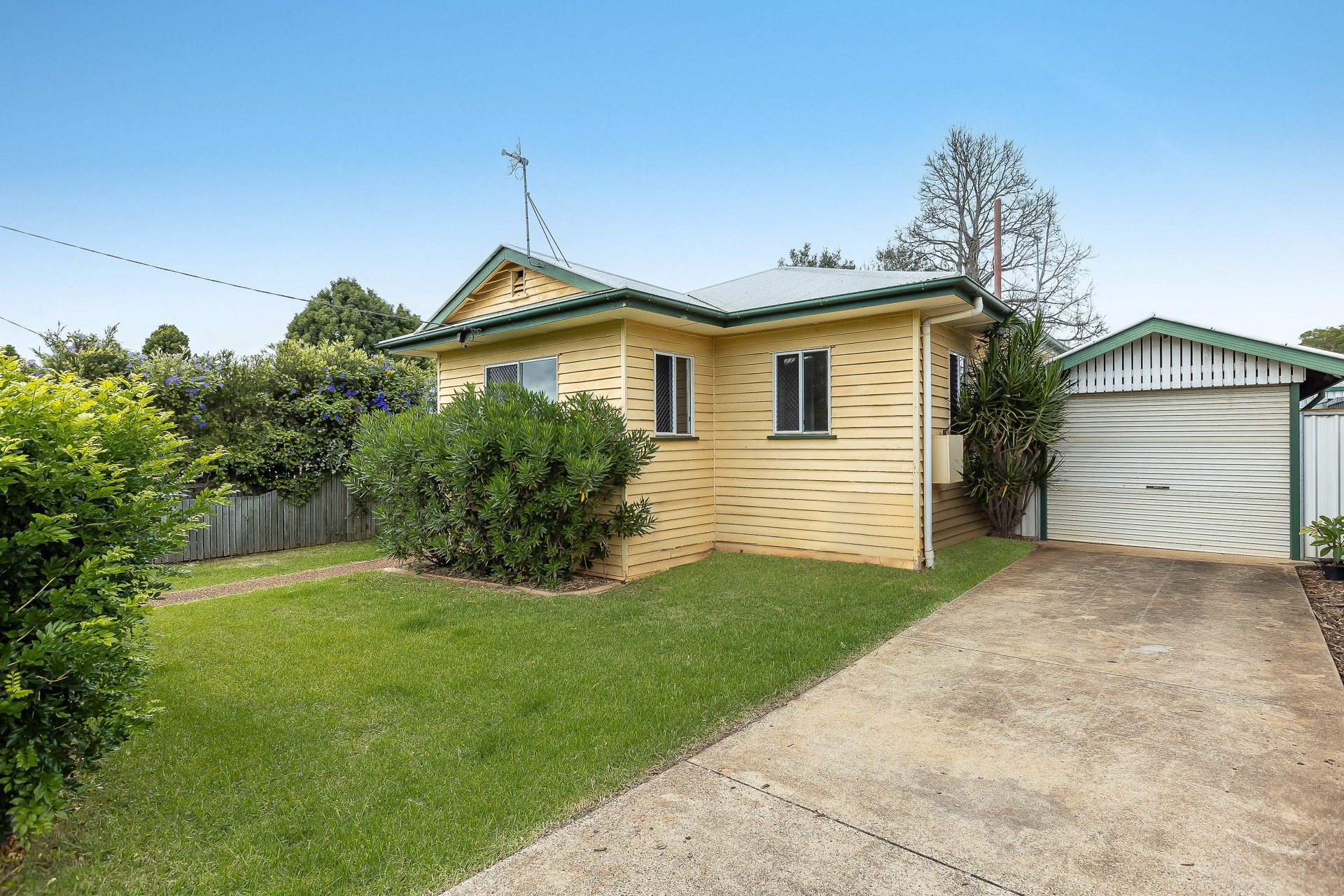 18 Elizabeth Street, South Toowoomba, QLD 4350