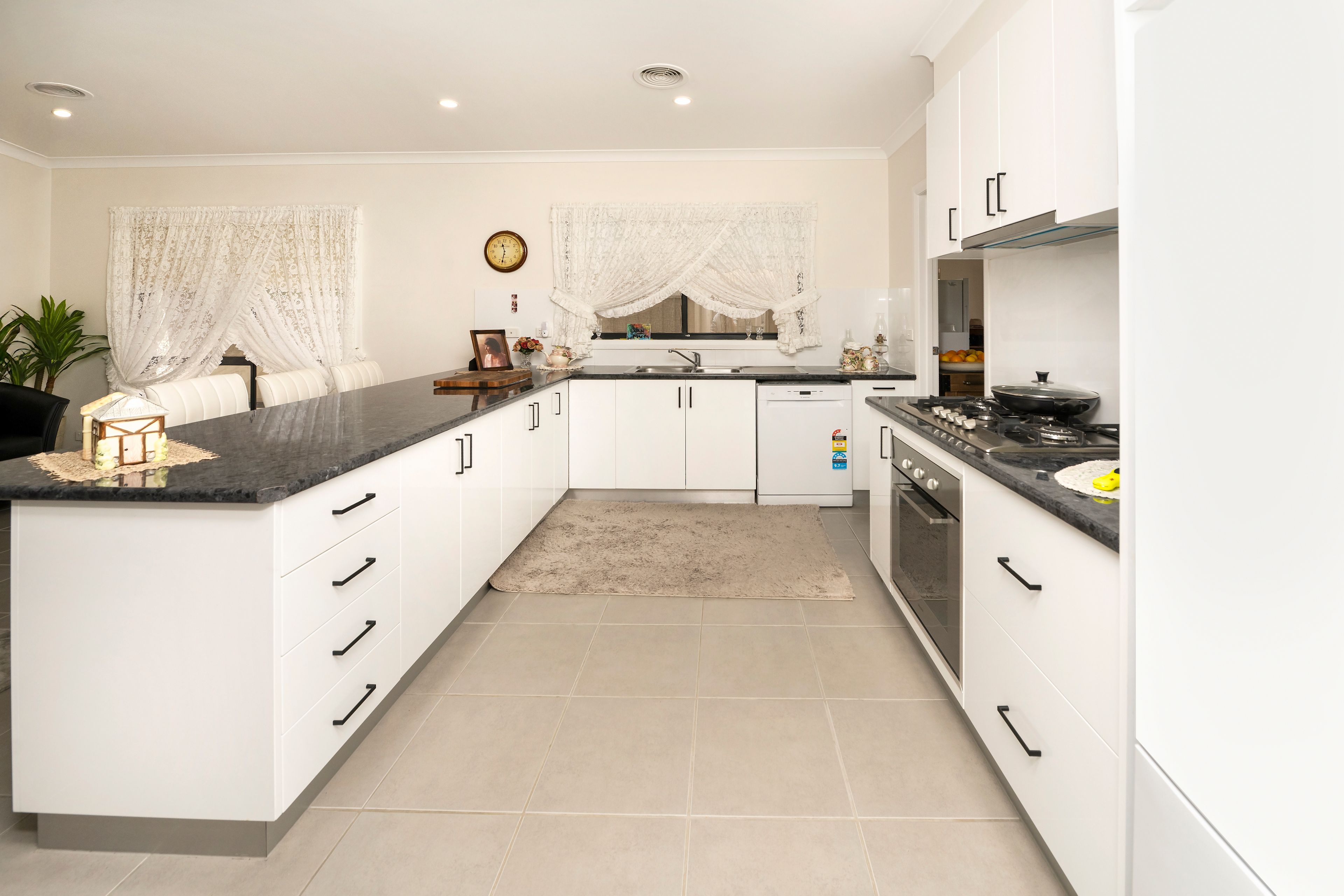 42A Pye Street — photo 9 of 28