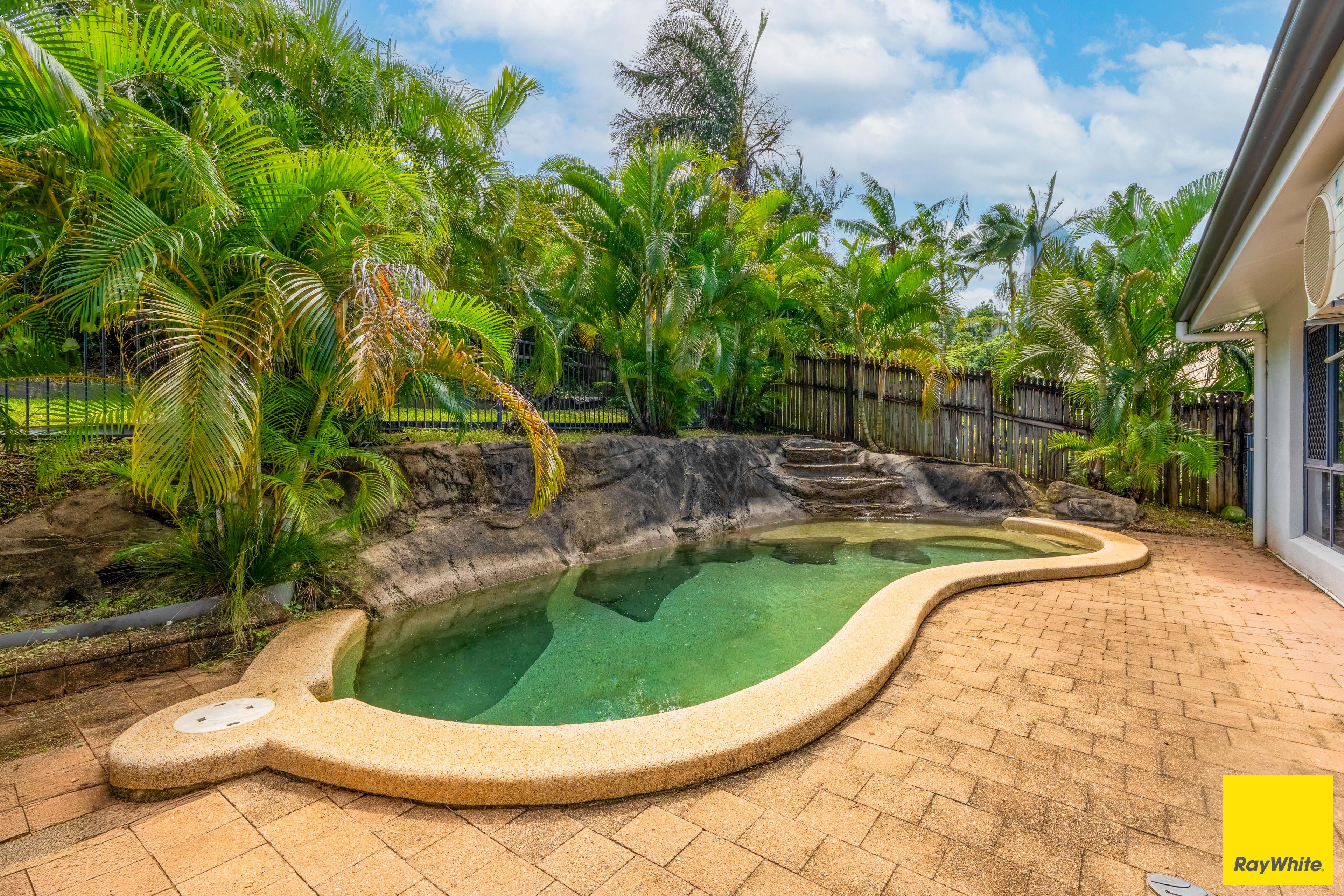 17 Barossa Close, Brinsmead, QLD 4870