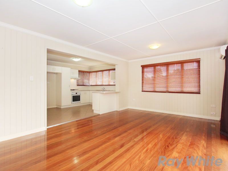 208 Appleby Road, Stafford Heights, QLD 4053