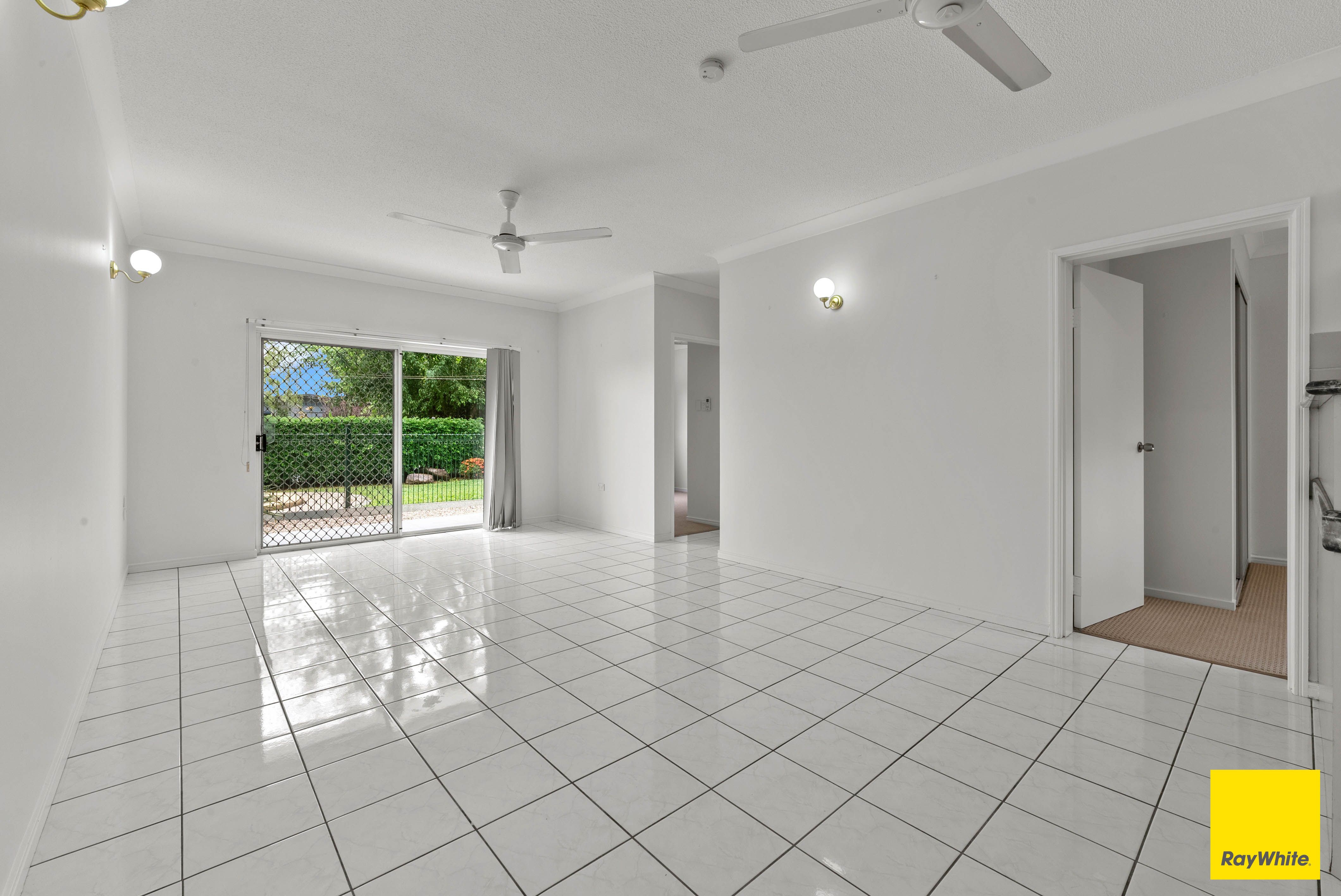 1/63-65 Mccormack Street, Manunda, QLD 4870