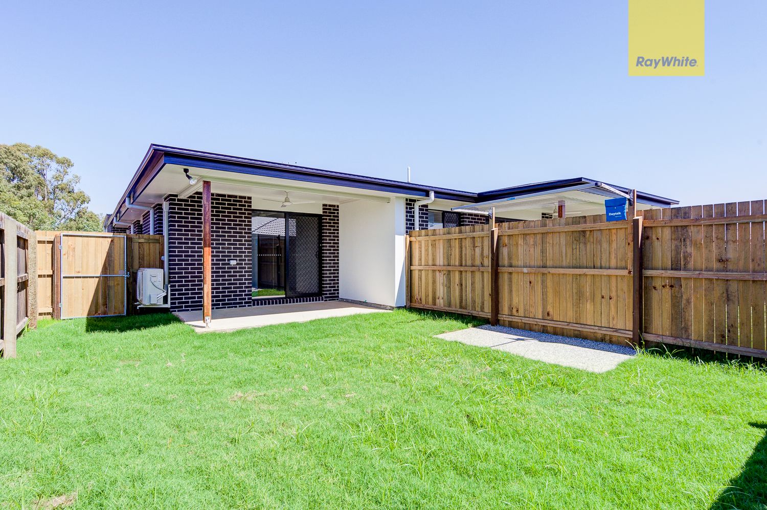 2/19 Br Ted Magee Drive, Collingwood Park, QLD 4301