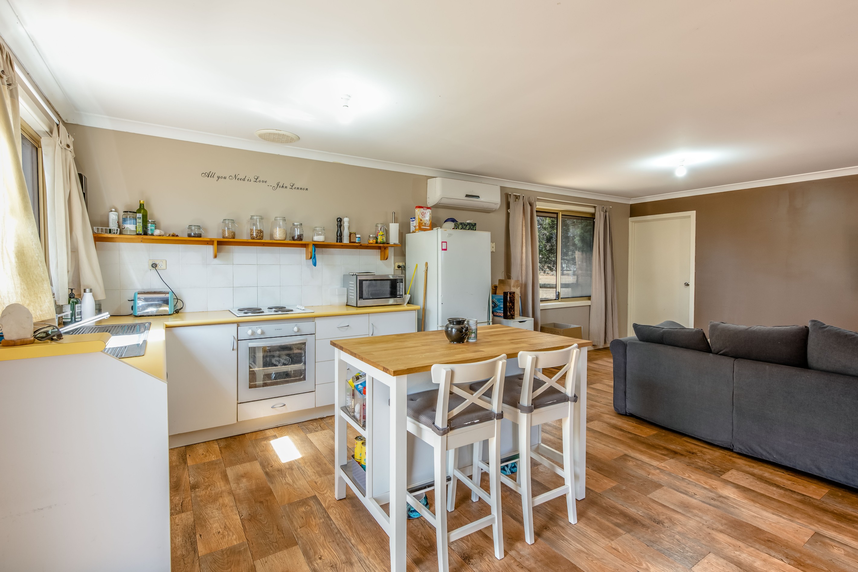 22 Border Drive, Deepdale, WA 6532